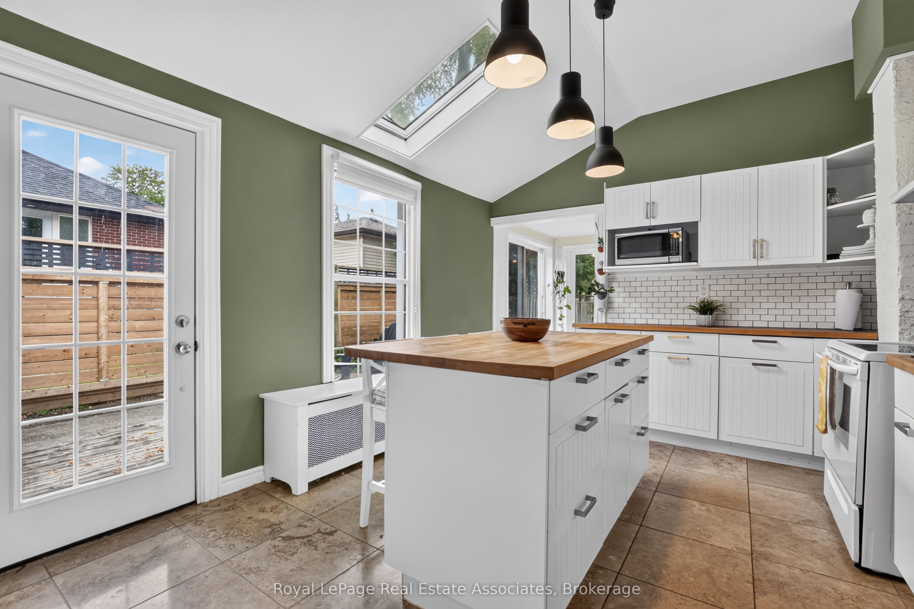 15 Charles Street Property Photo 14