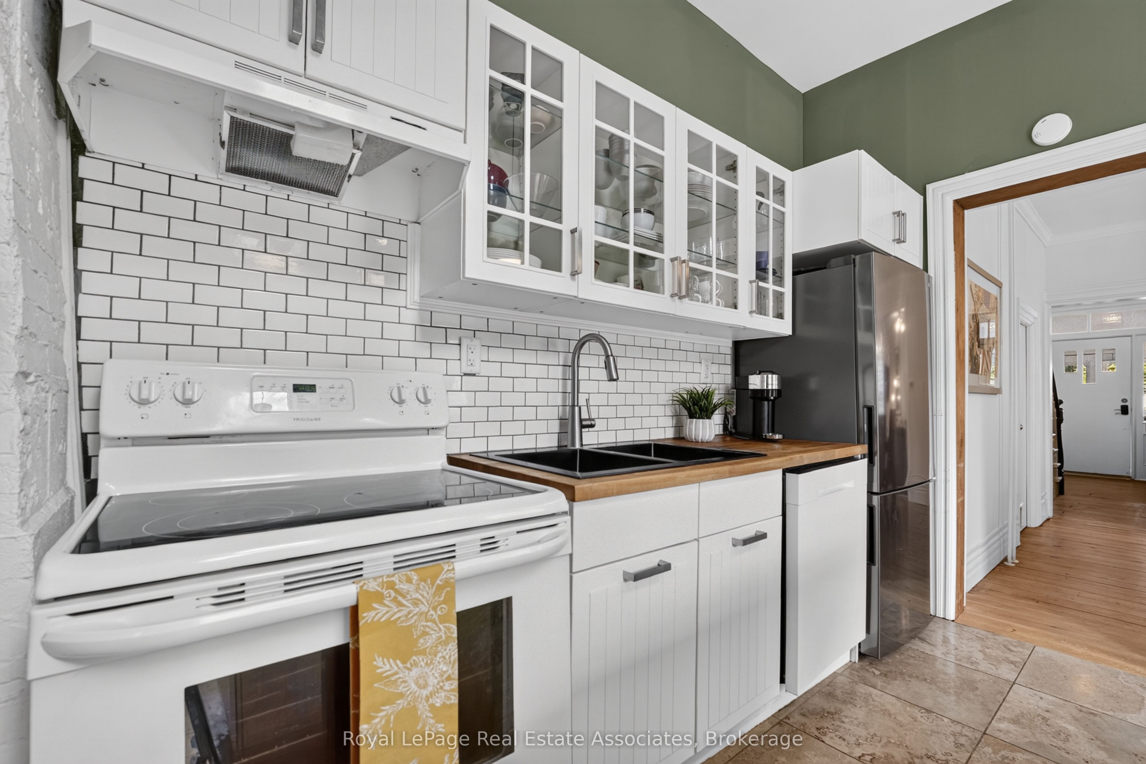 15 Charles Street Property Photo 17