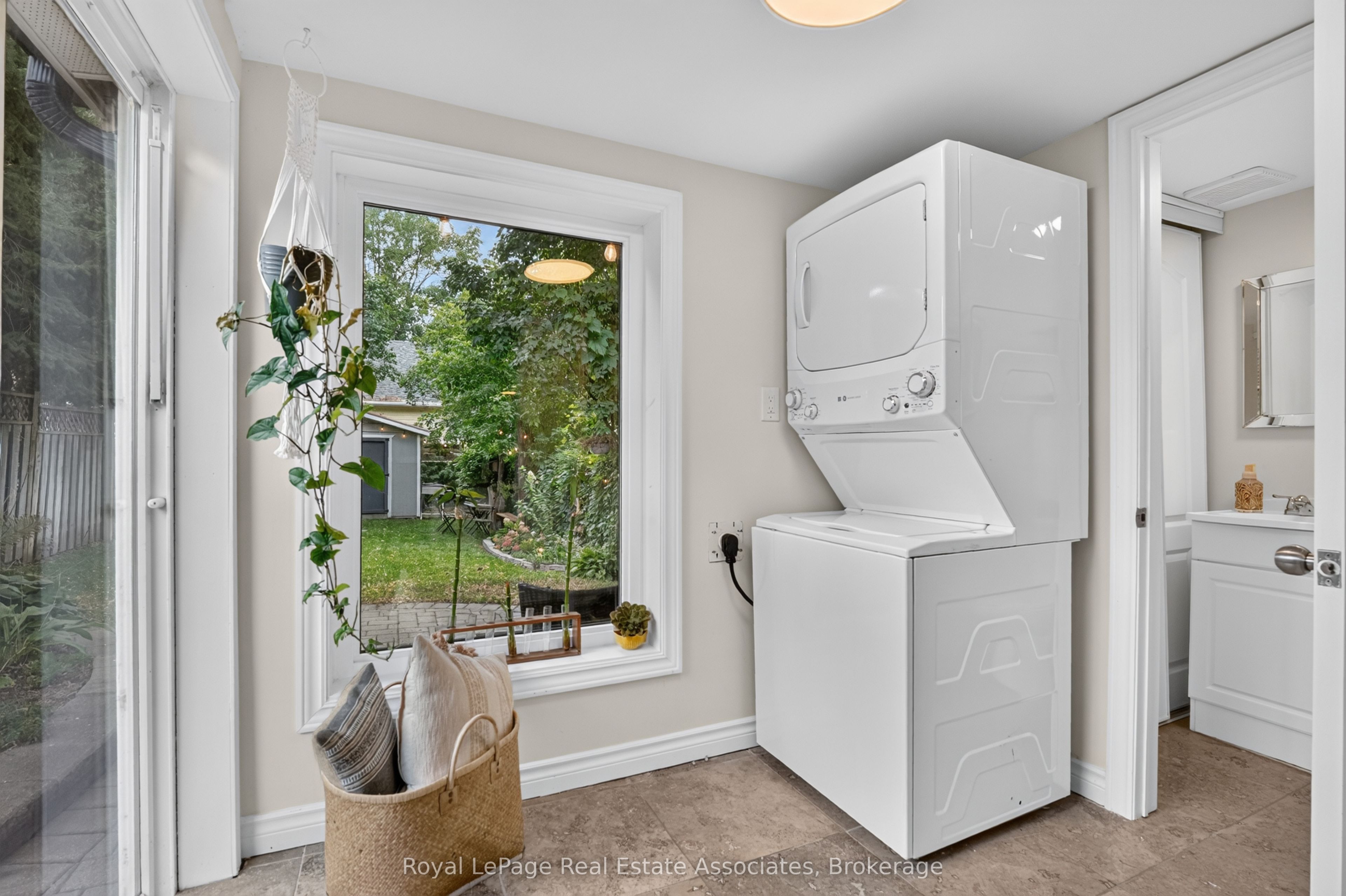 15 Charles Street Property Photo 26