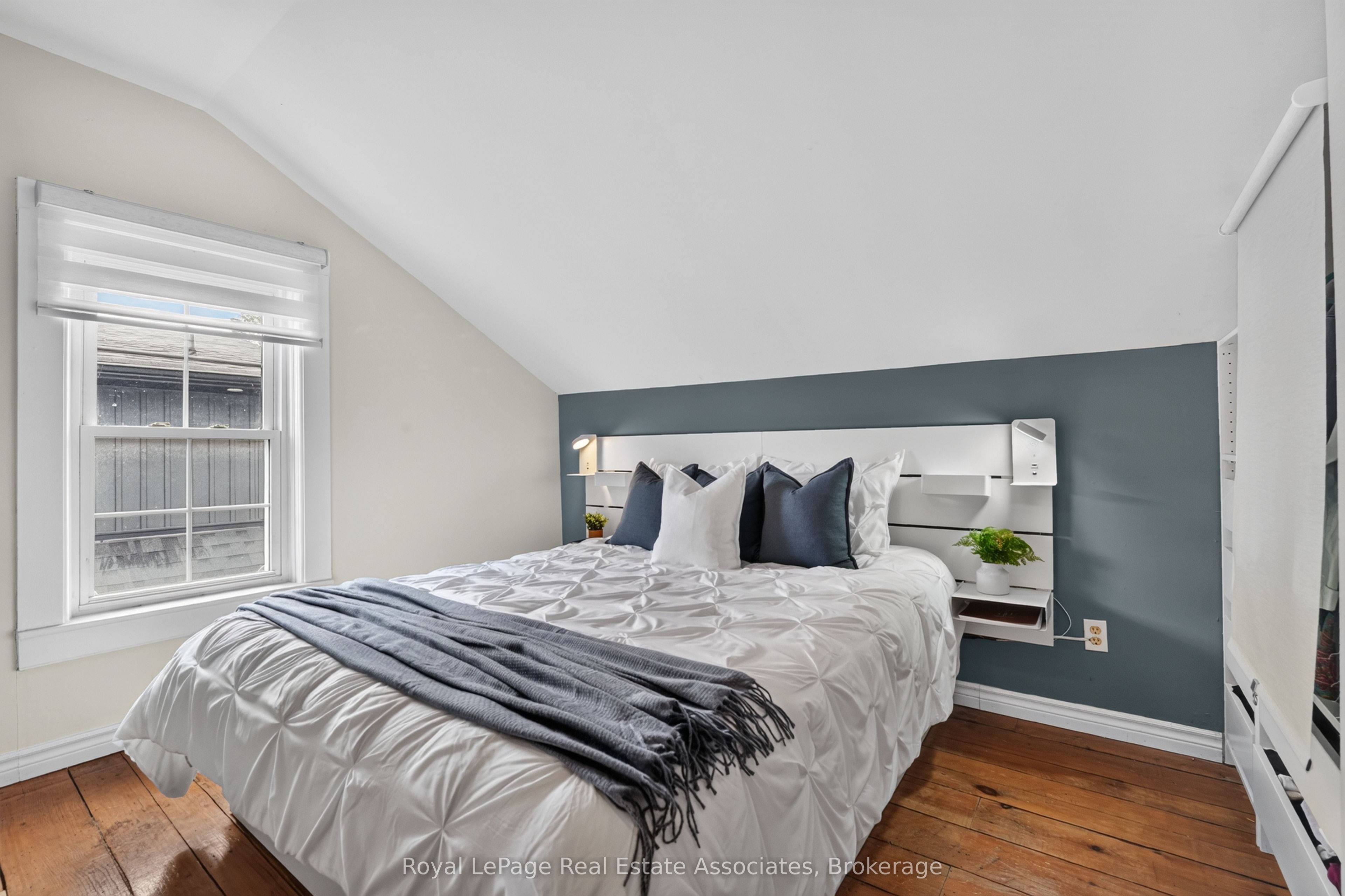15 Charles Street Property Photo 33