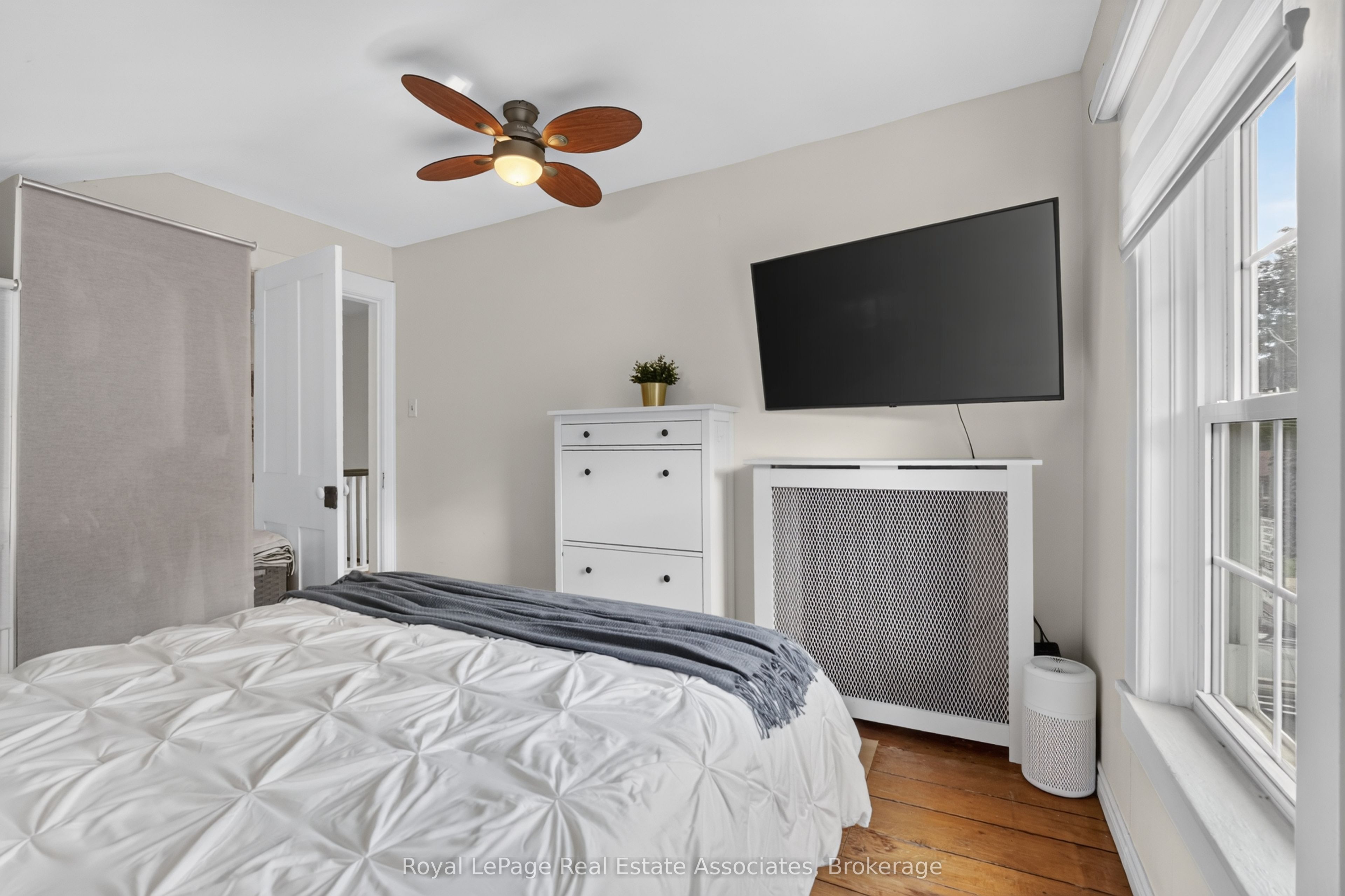 15 Charles Street Property Photo 35
