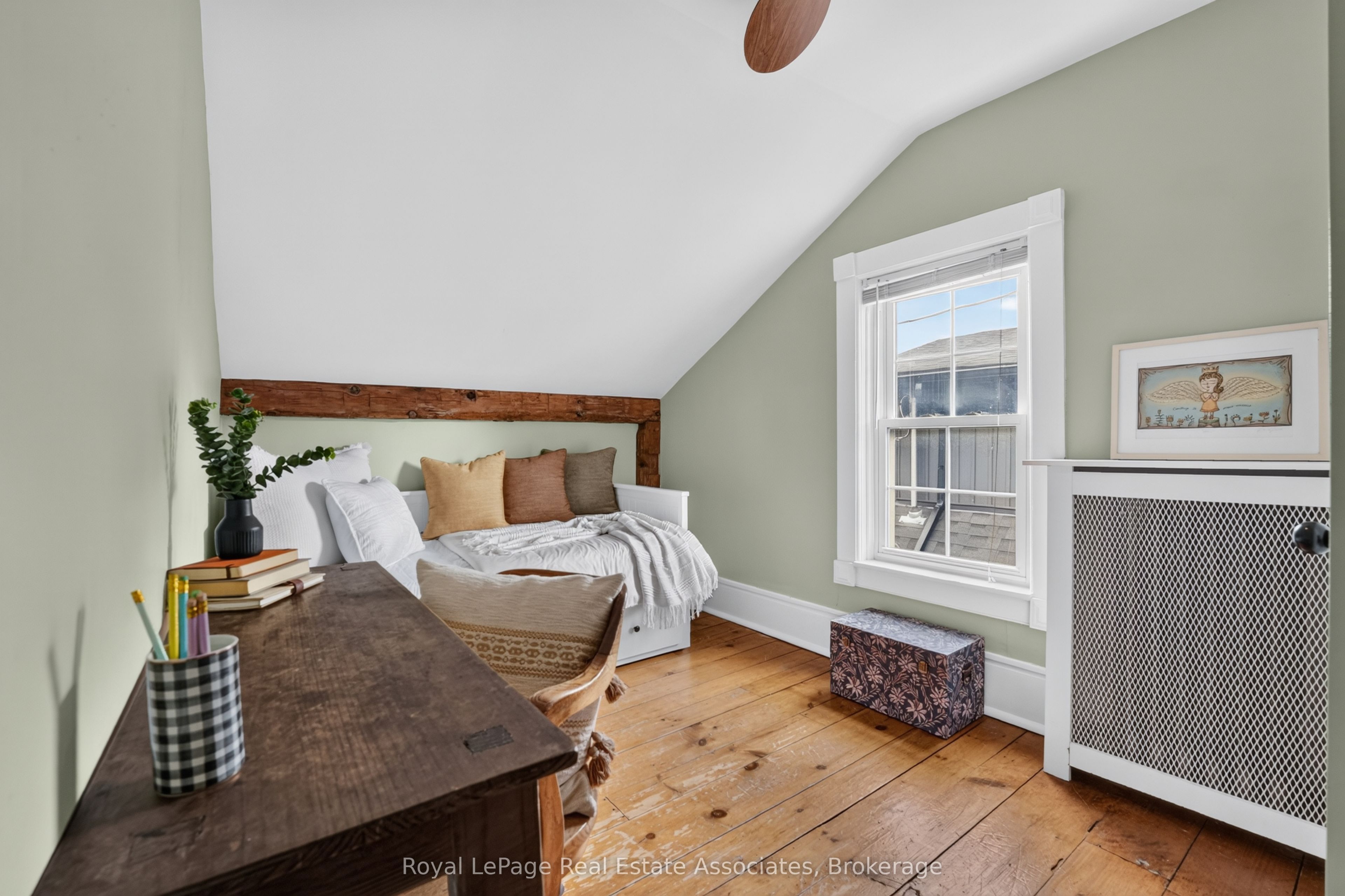 15 Charles Street Property Photo 36