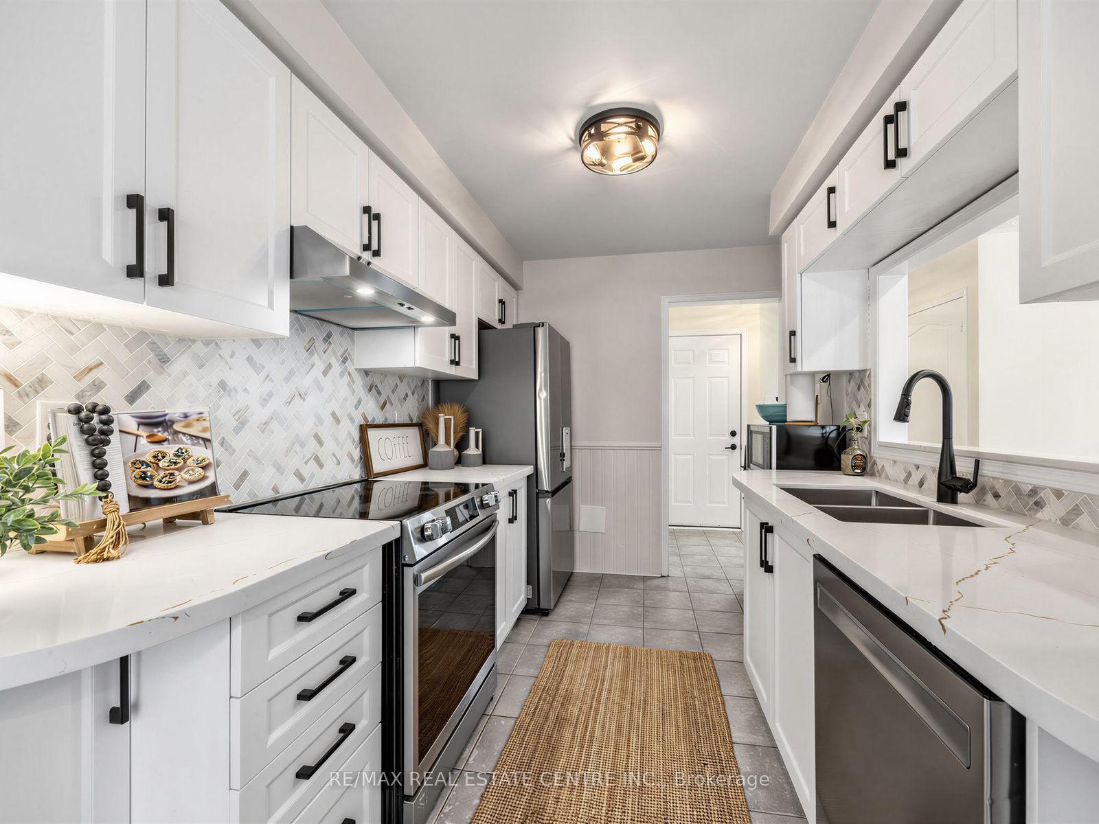 3042 Pendleton Road Property Photo 13