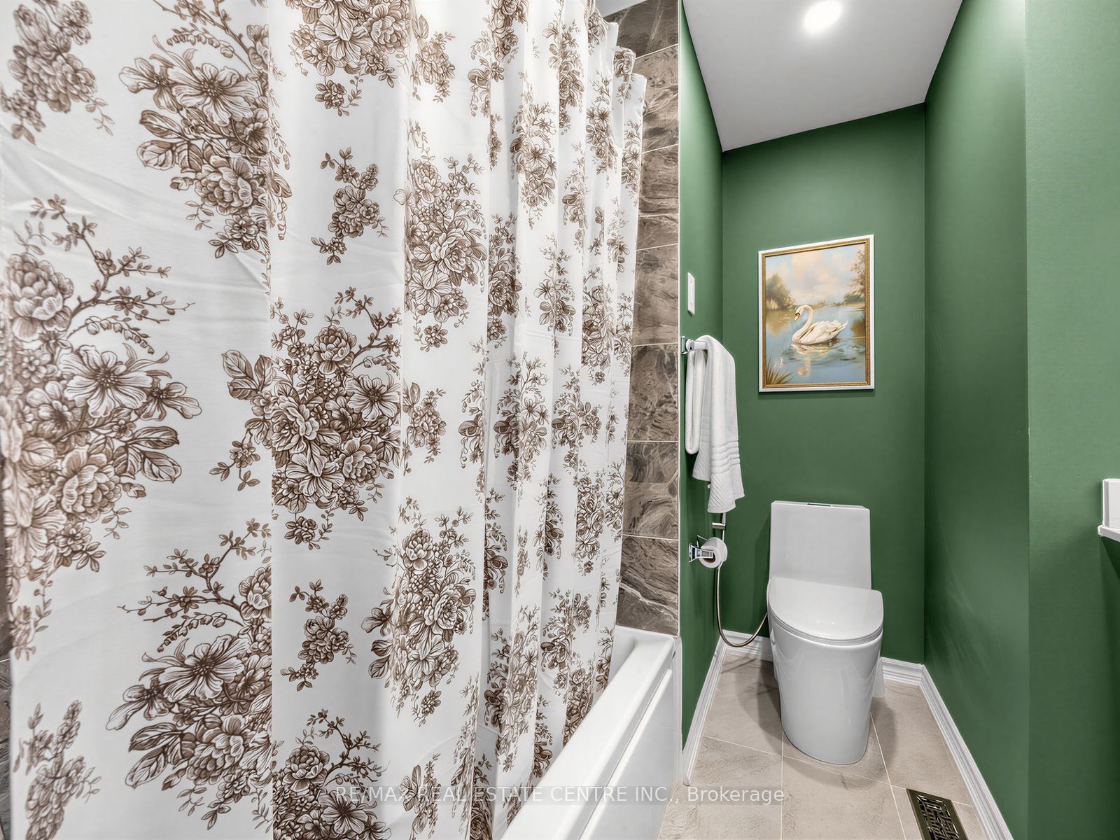 3042 Pendleton Road Property Photo 20