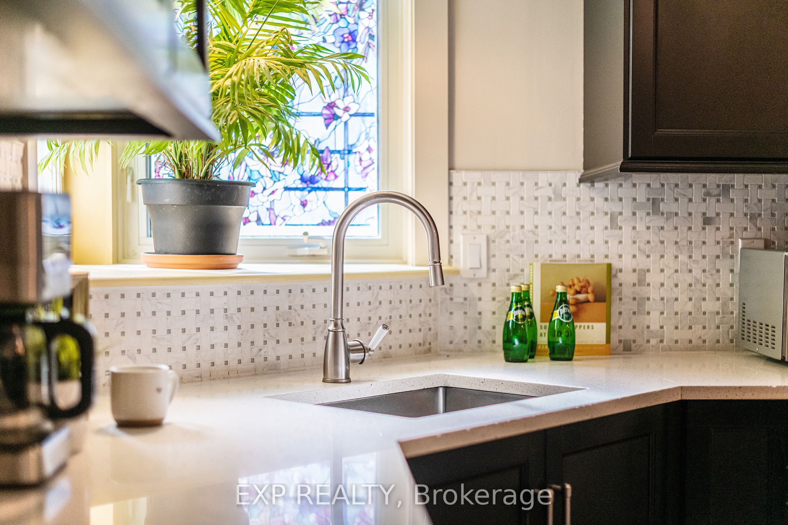 7 Third Avenue Property Photo 22