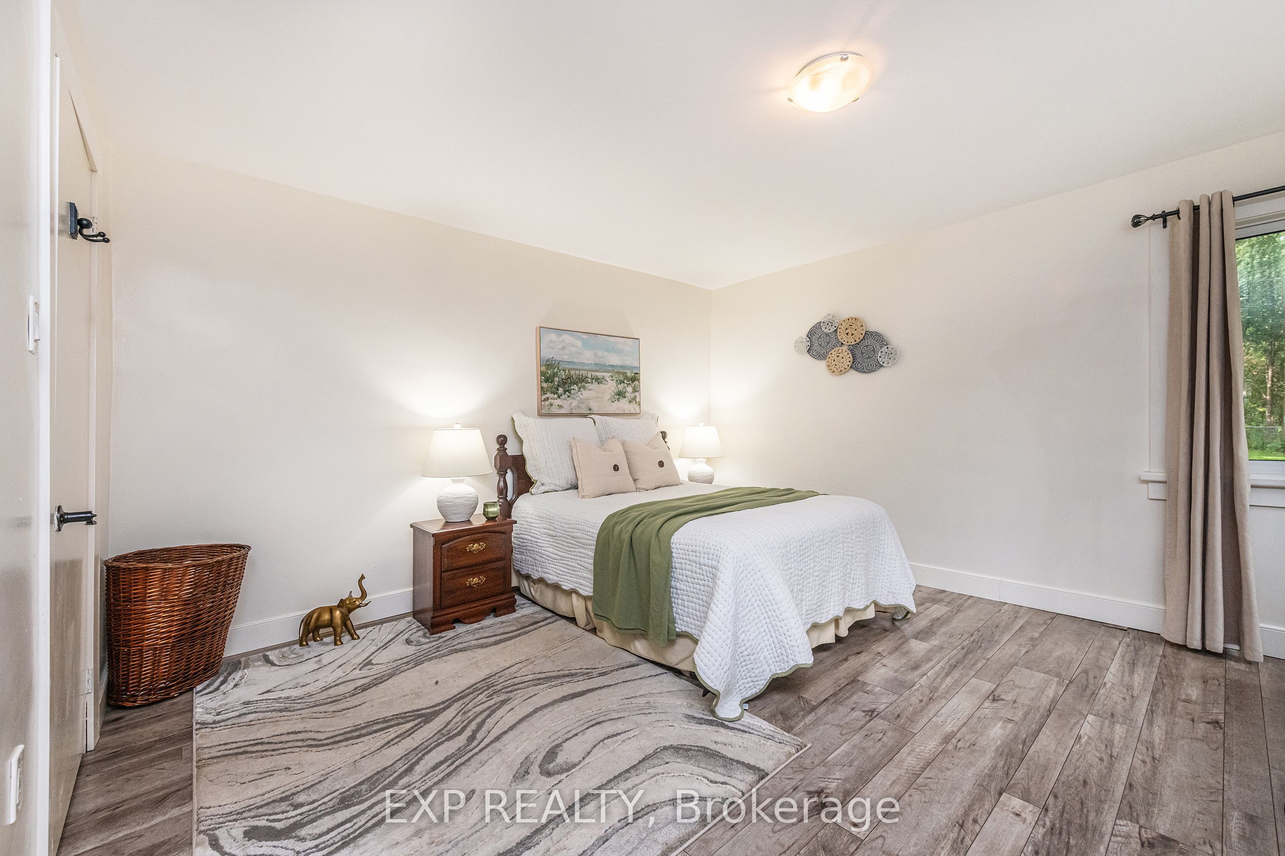 7 Third Avenue Property Photo 29