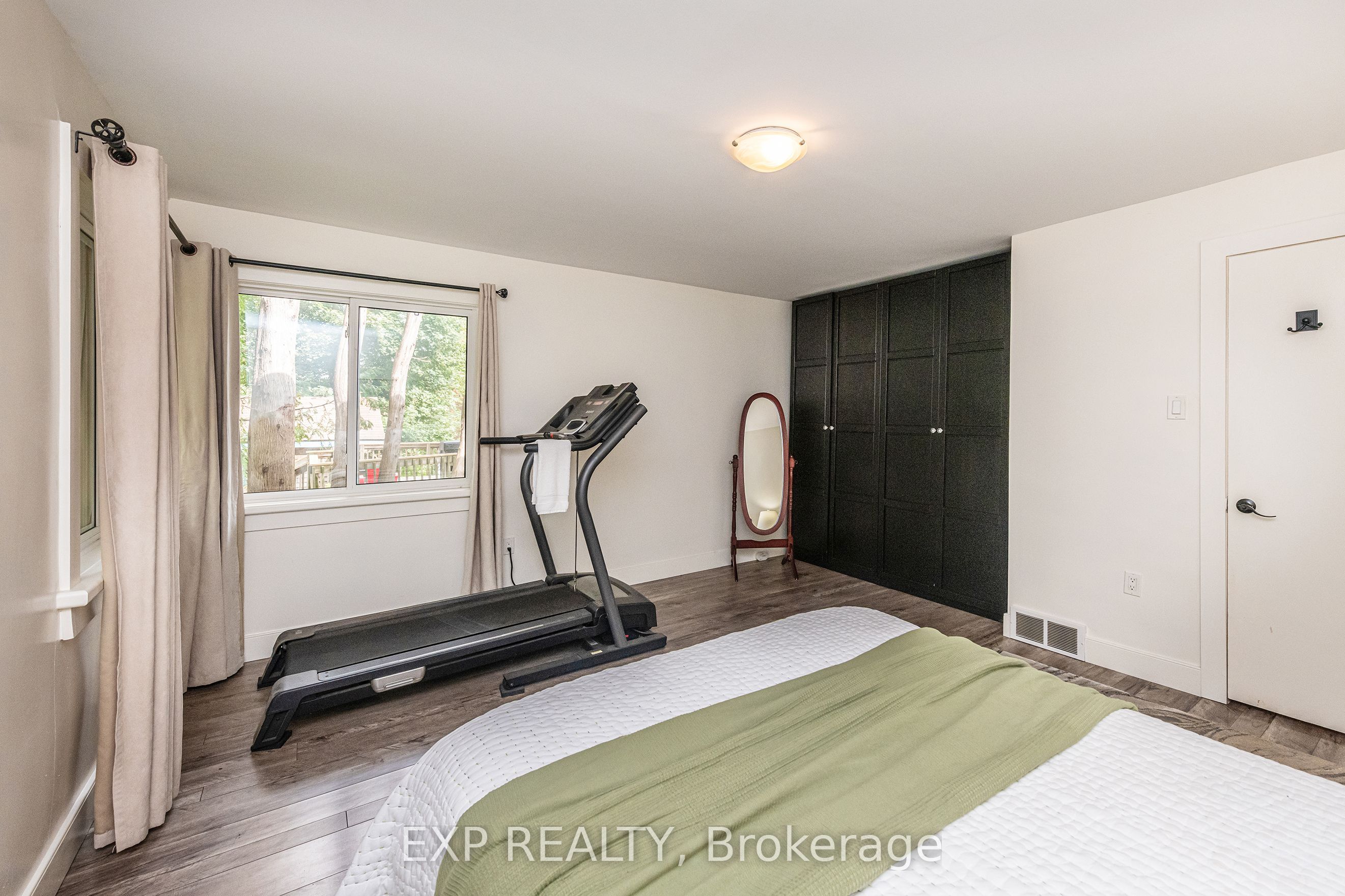 7 Third Avenue Property Photo 30