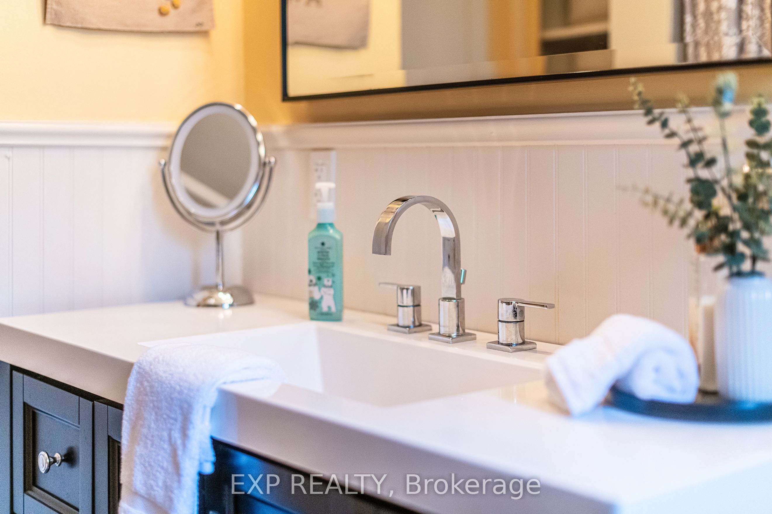 7 Third Avenue Property Photo 34