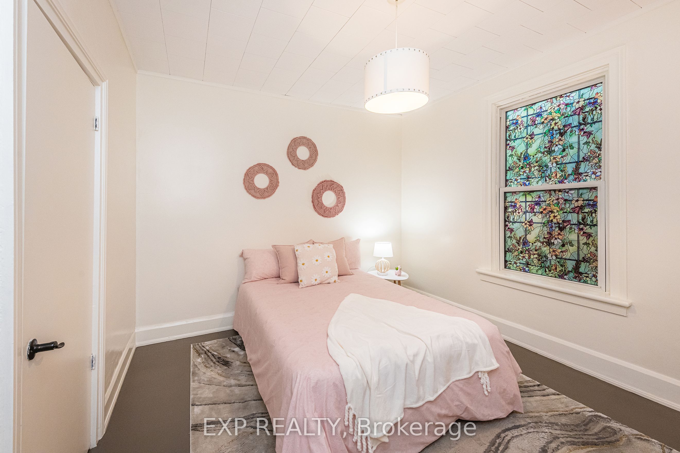 7 Third Avenue Property Photo 35