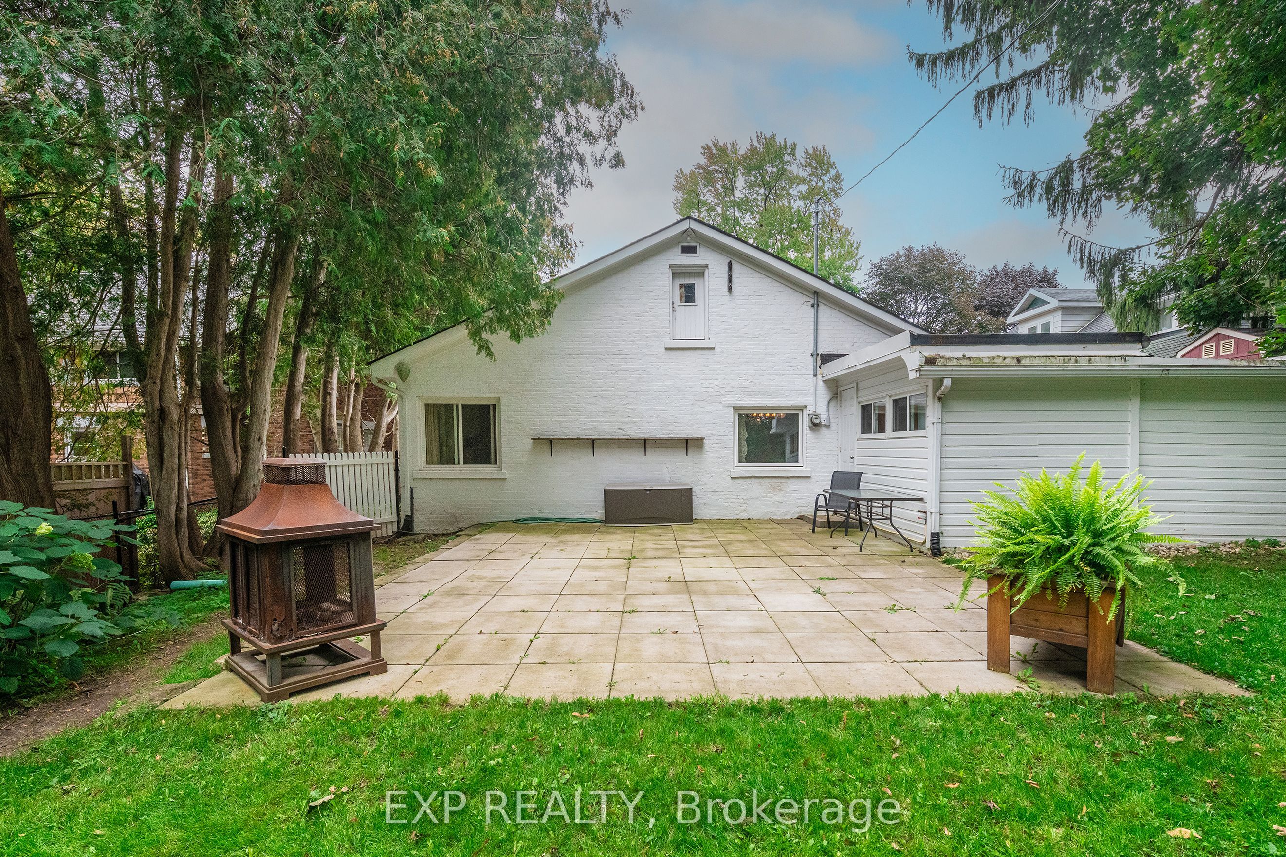 7 Third Avenue Property Photo 38