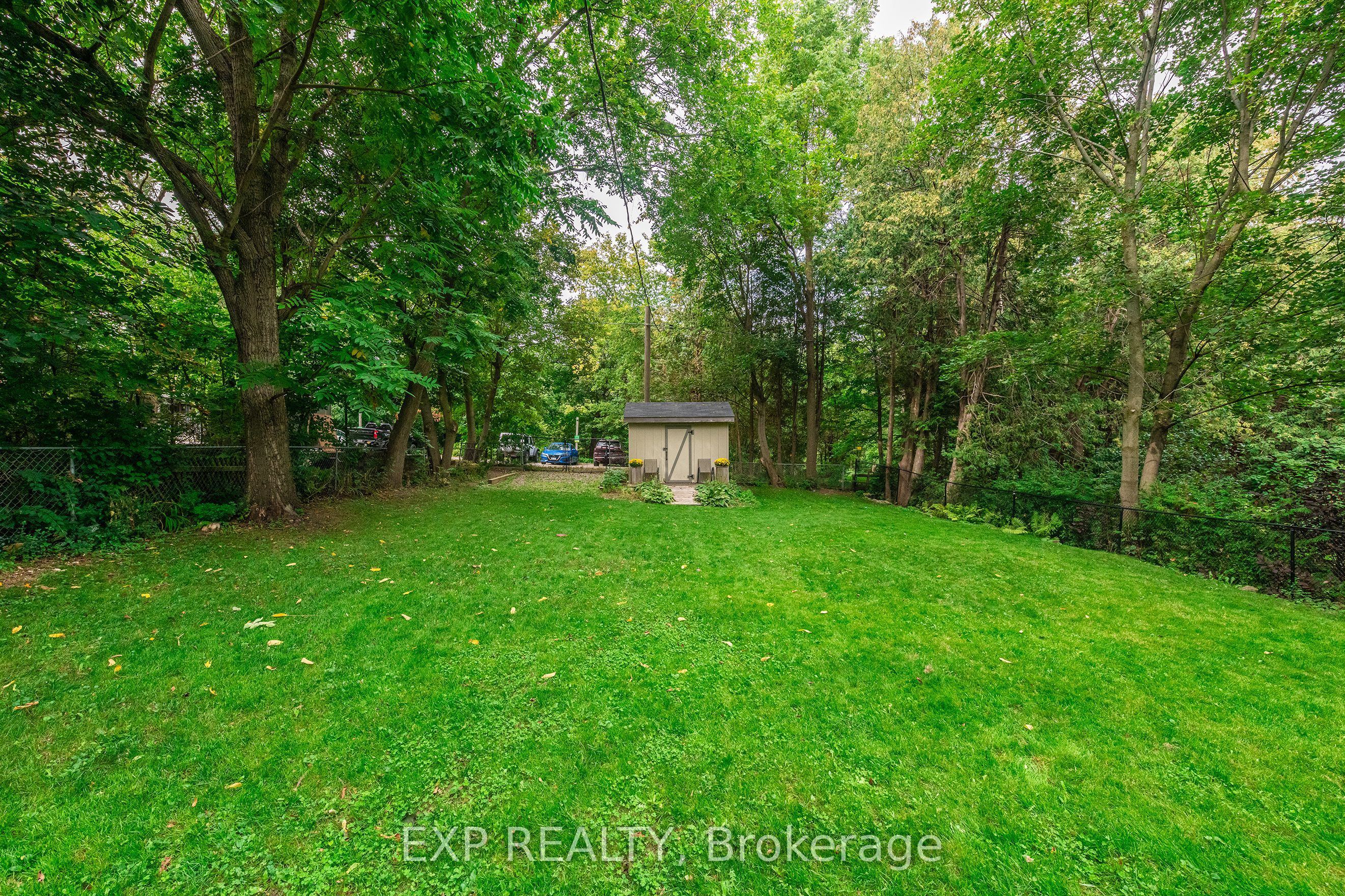 7 Third Avenue Property Photo 43