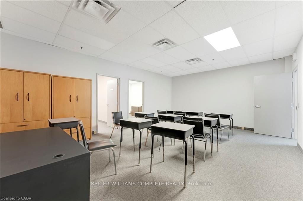 2189 Speers Road Property Photo 10