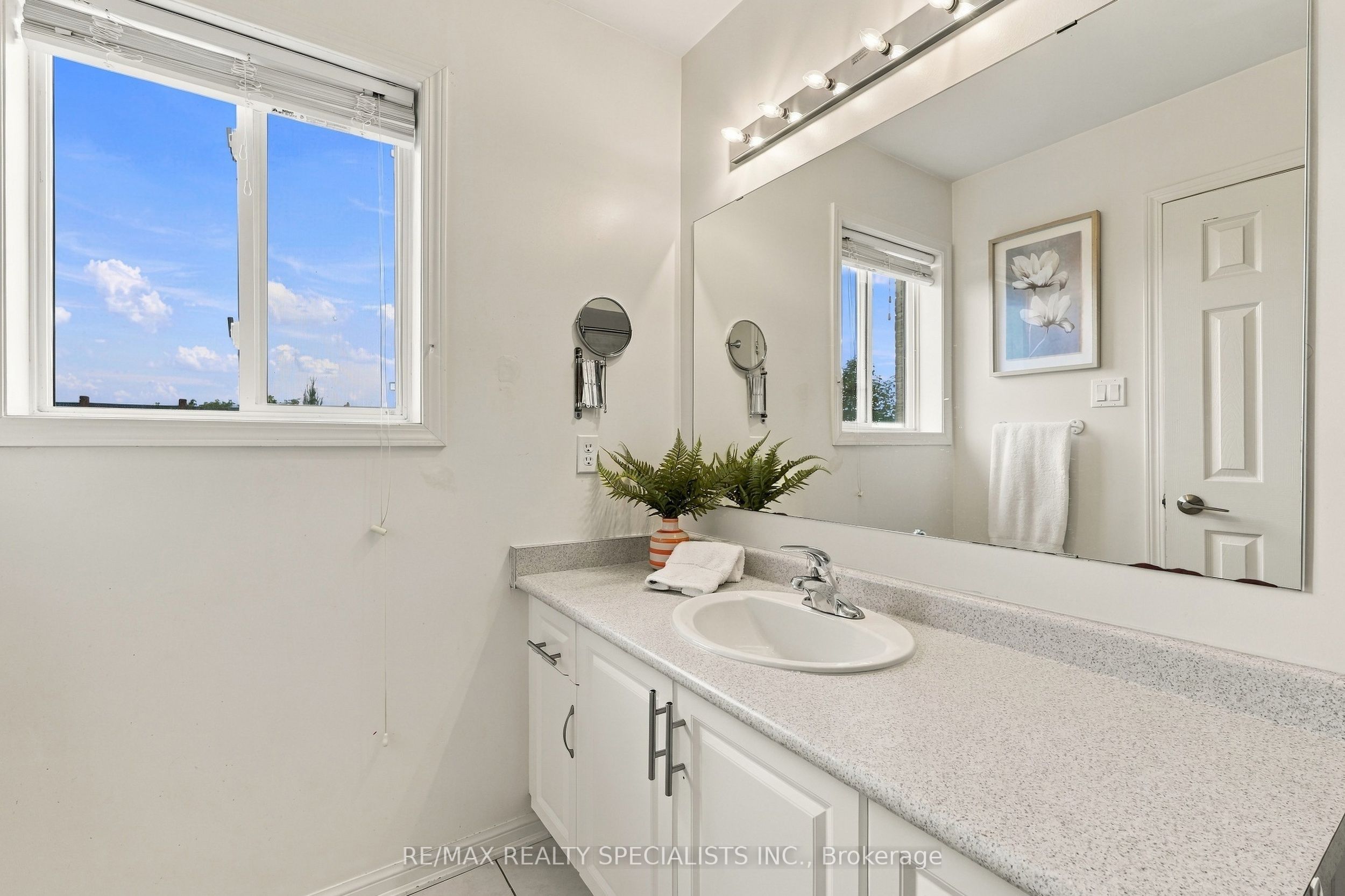 1140 Bonin Crescent Property Photo 26