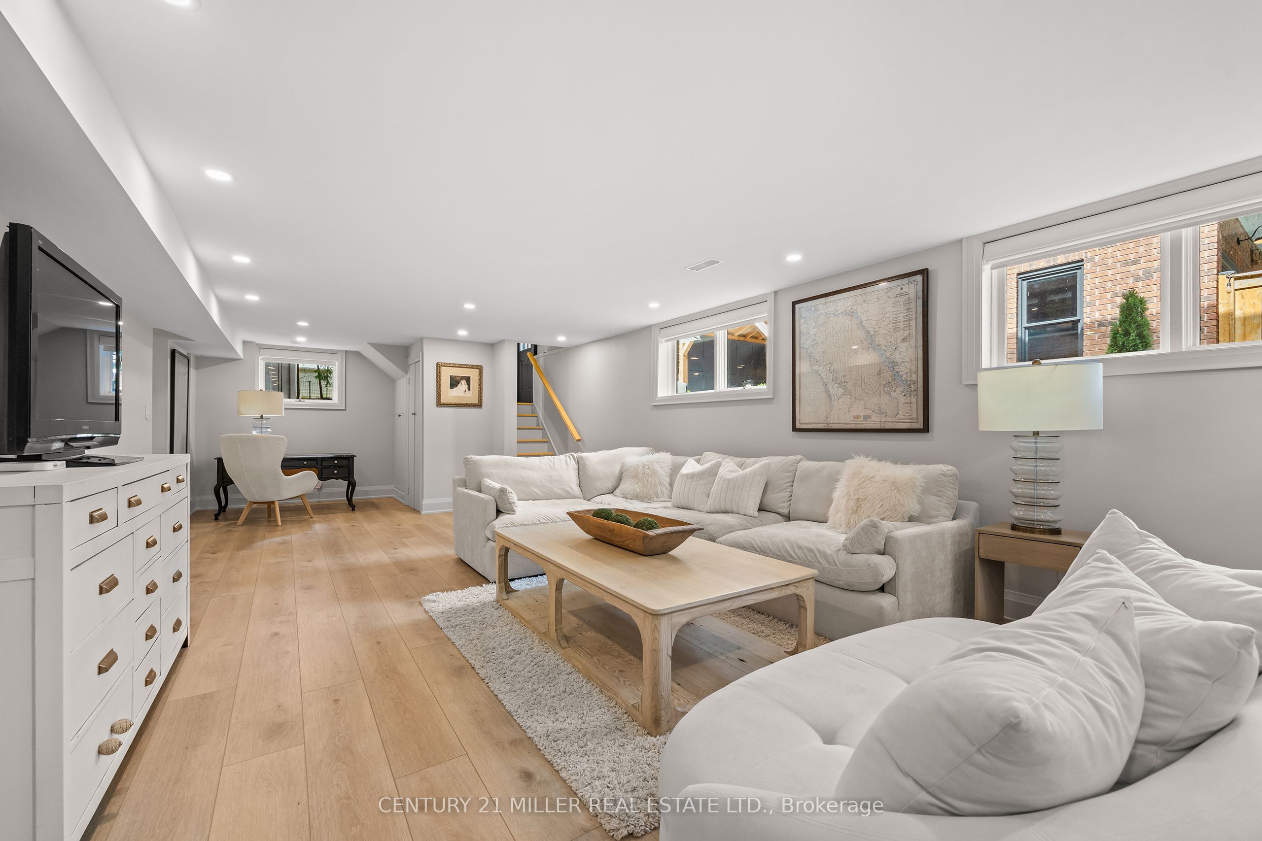 139 Allan Street Property Photo 29