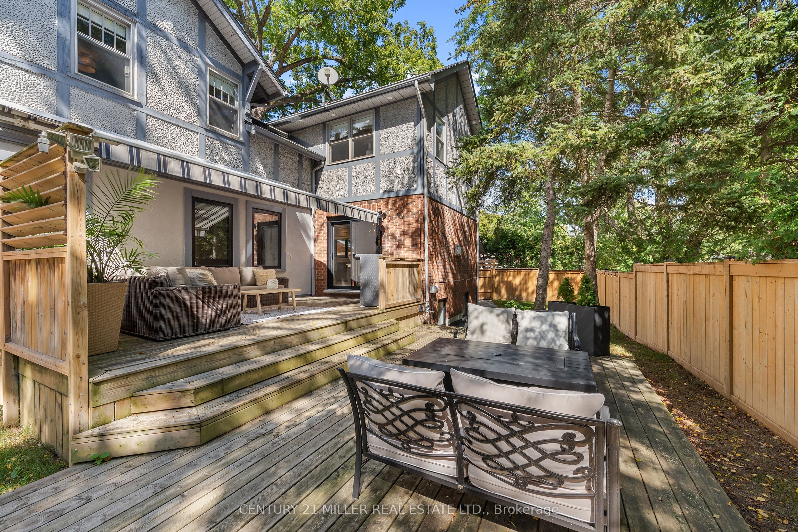 139 Allan Street Property Photo 32