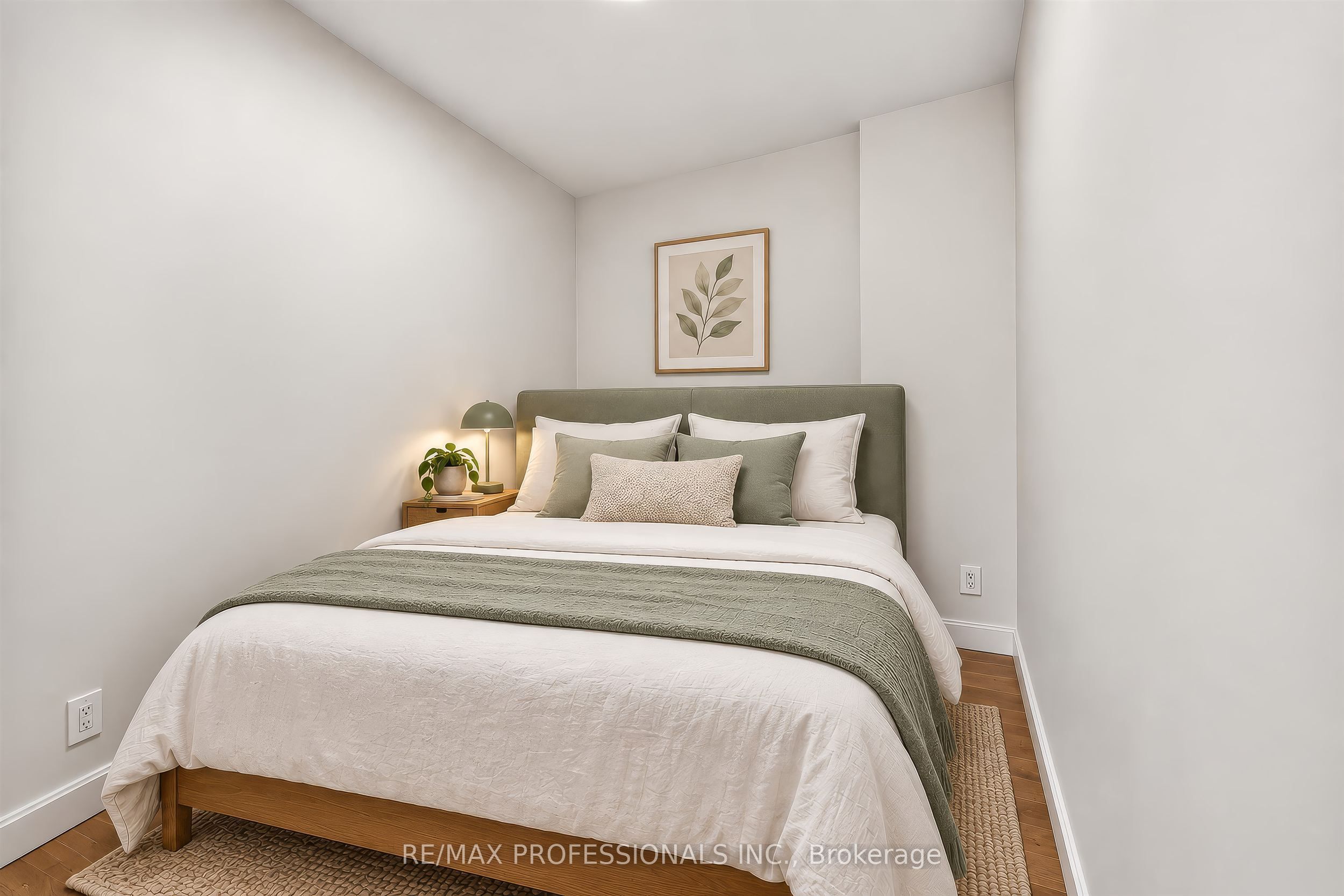 393 Perth Avenue 201 Property Photo 5