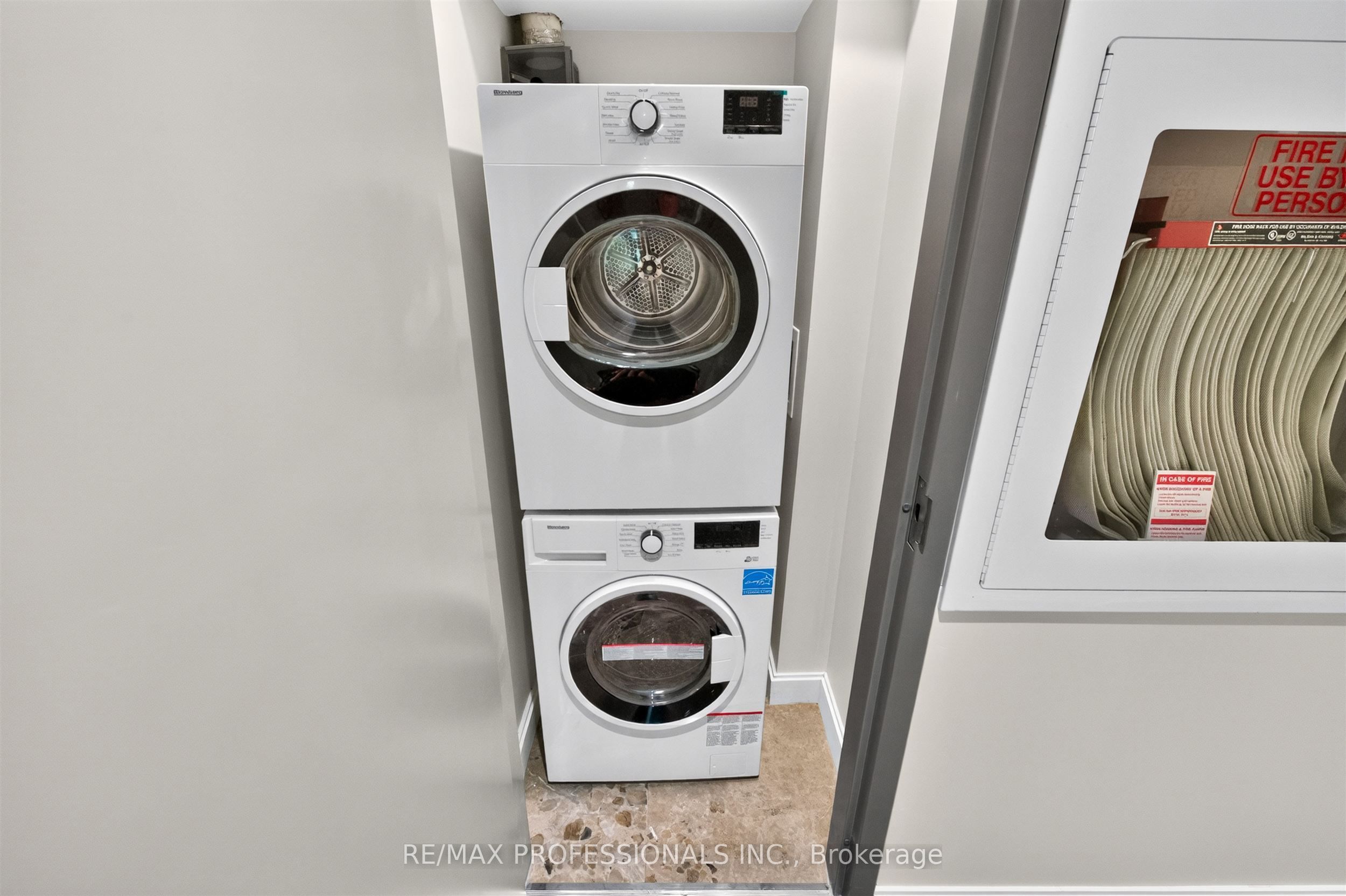 393 Perth Avenue 201 Property Photo 15