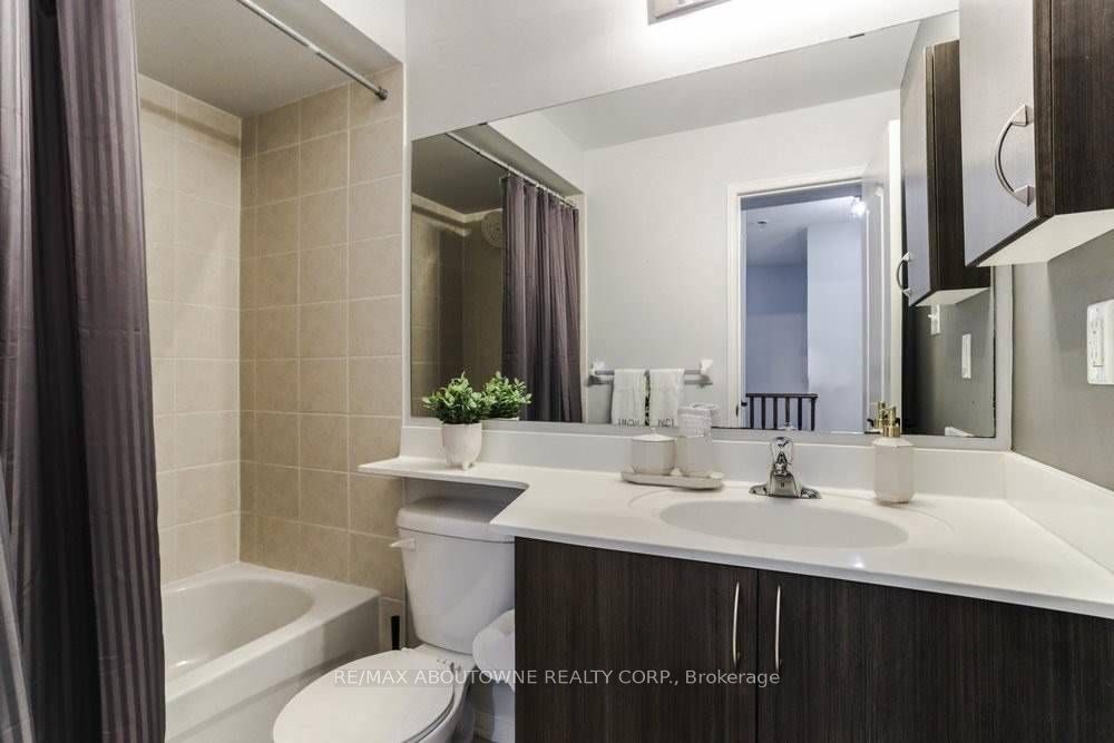 2579 Sixth Line 10 Property Photo 18