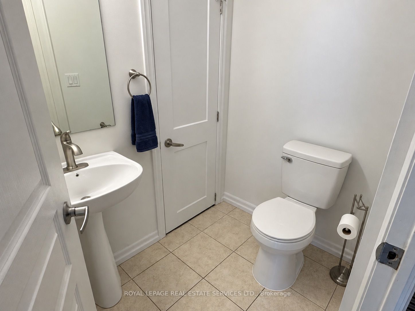 220 Burnhamthorpe Road W 505 Property Photo 17