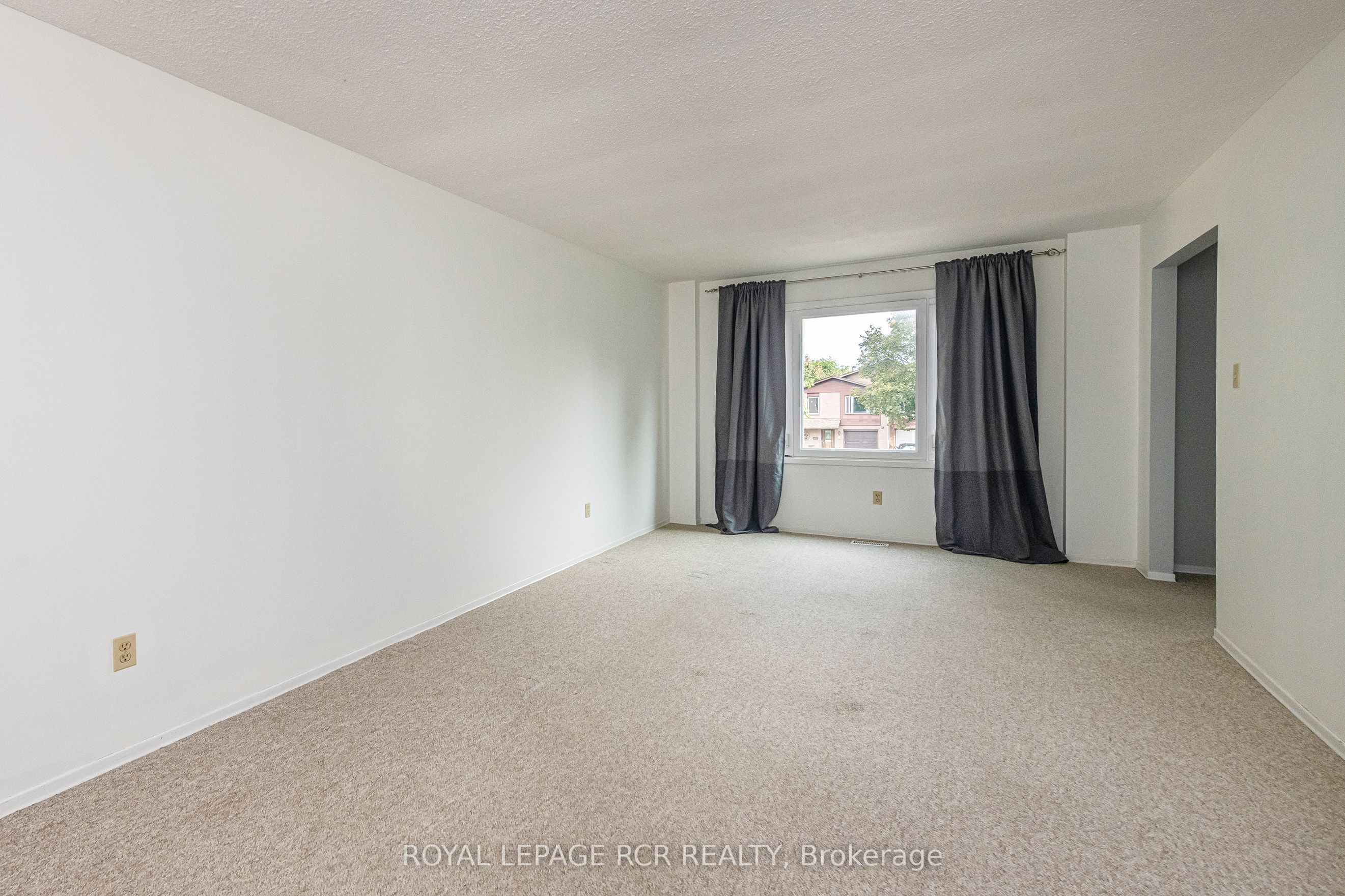 12 Steven Street Property Photo 12