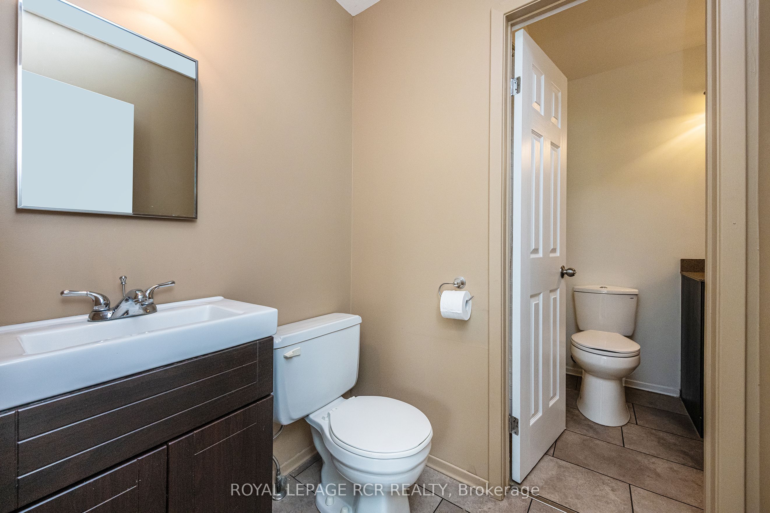 12 Steven Street Property Photo 18