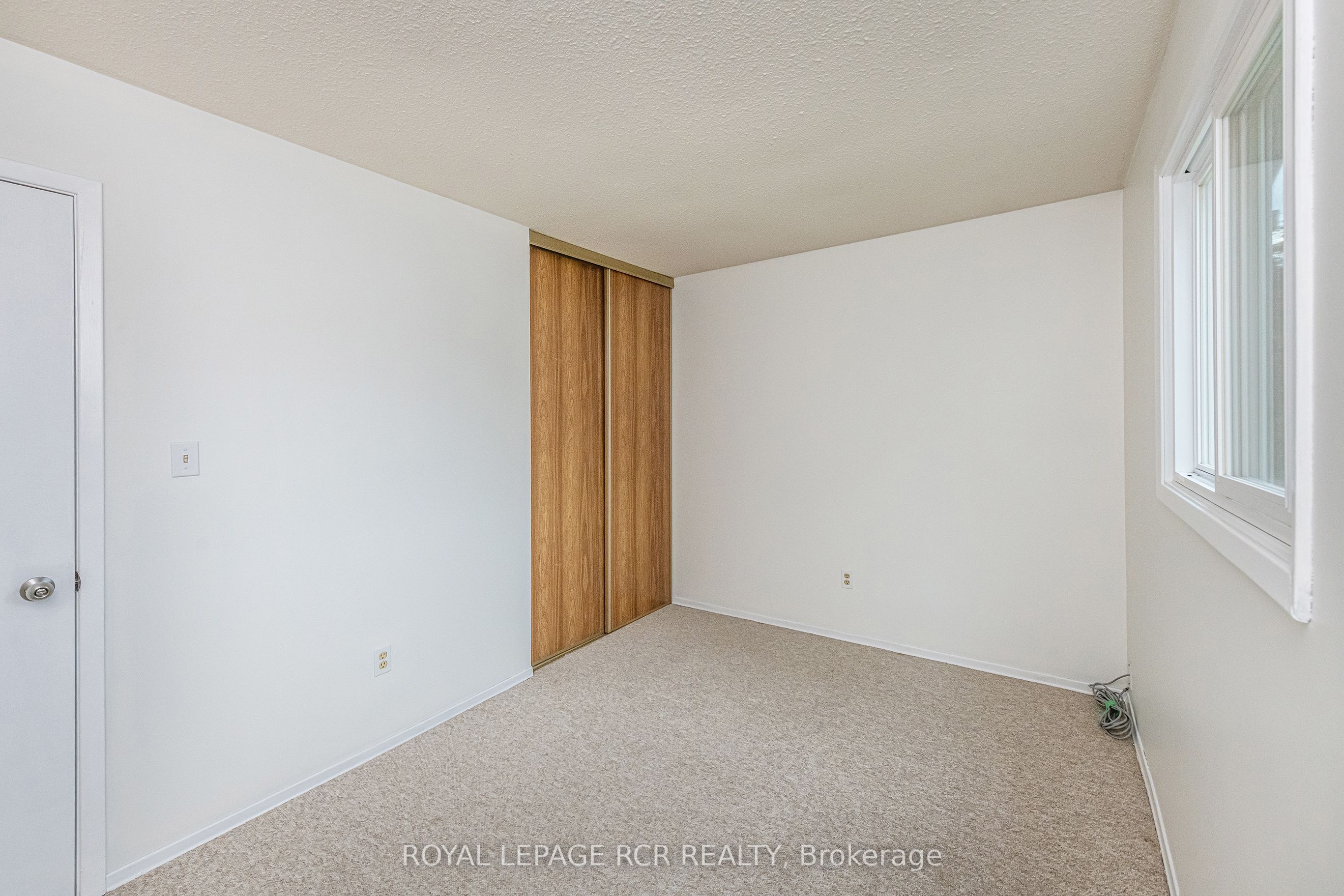 12 Steven Street Property Photo 19