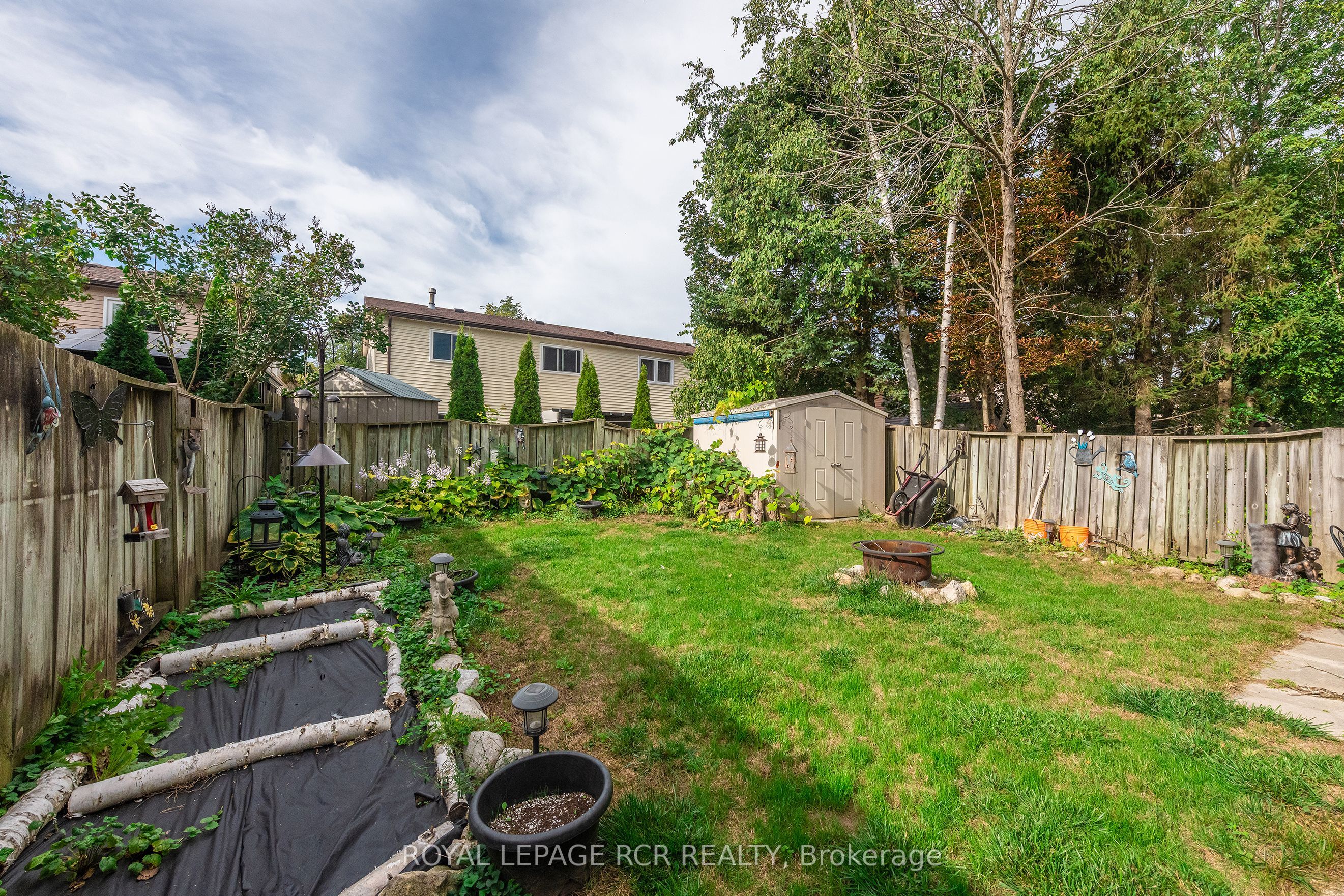 12 Steven Street Property Photo 26