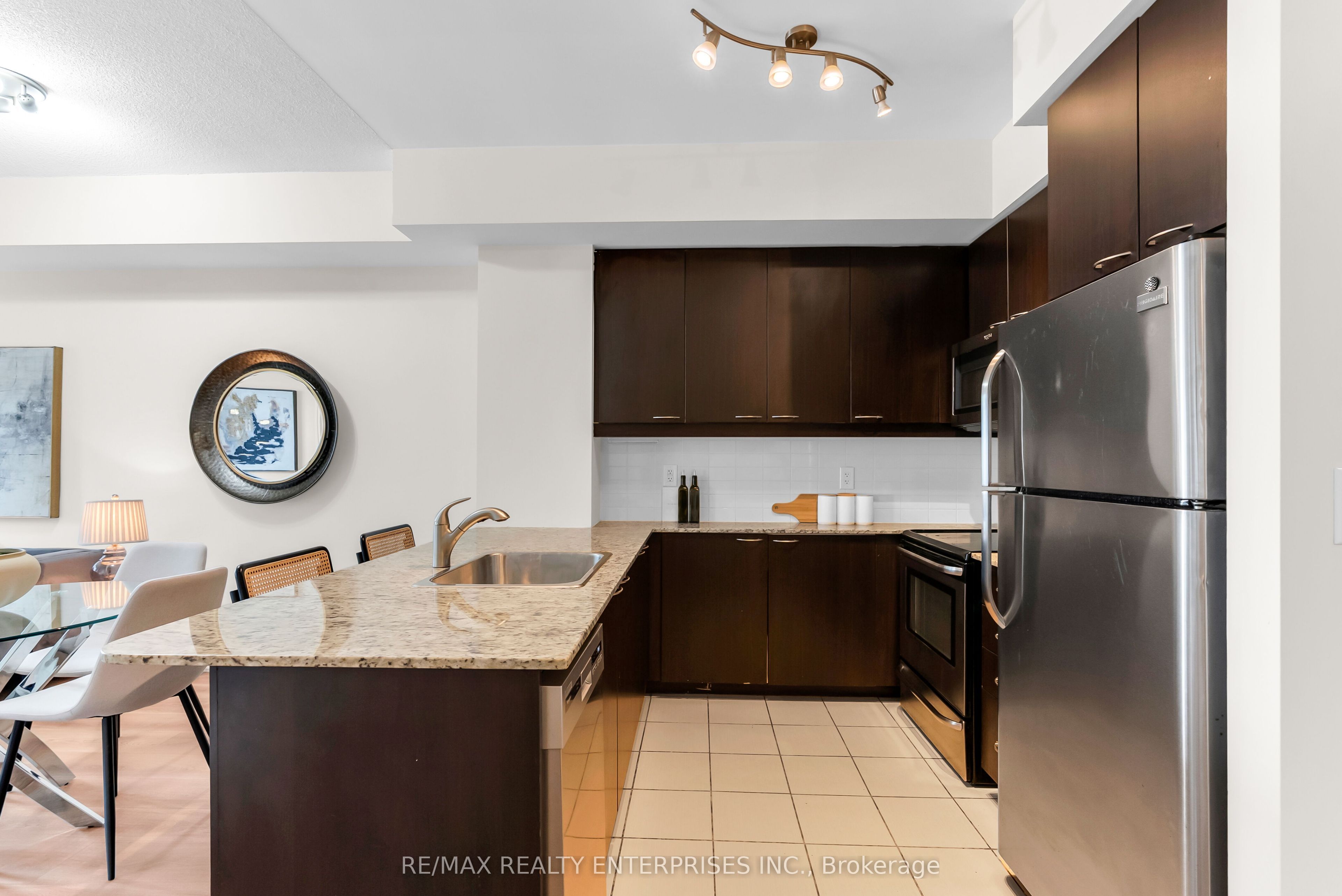 385 Prince Of Wales Drive 3309 Property Photo 11