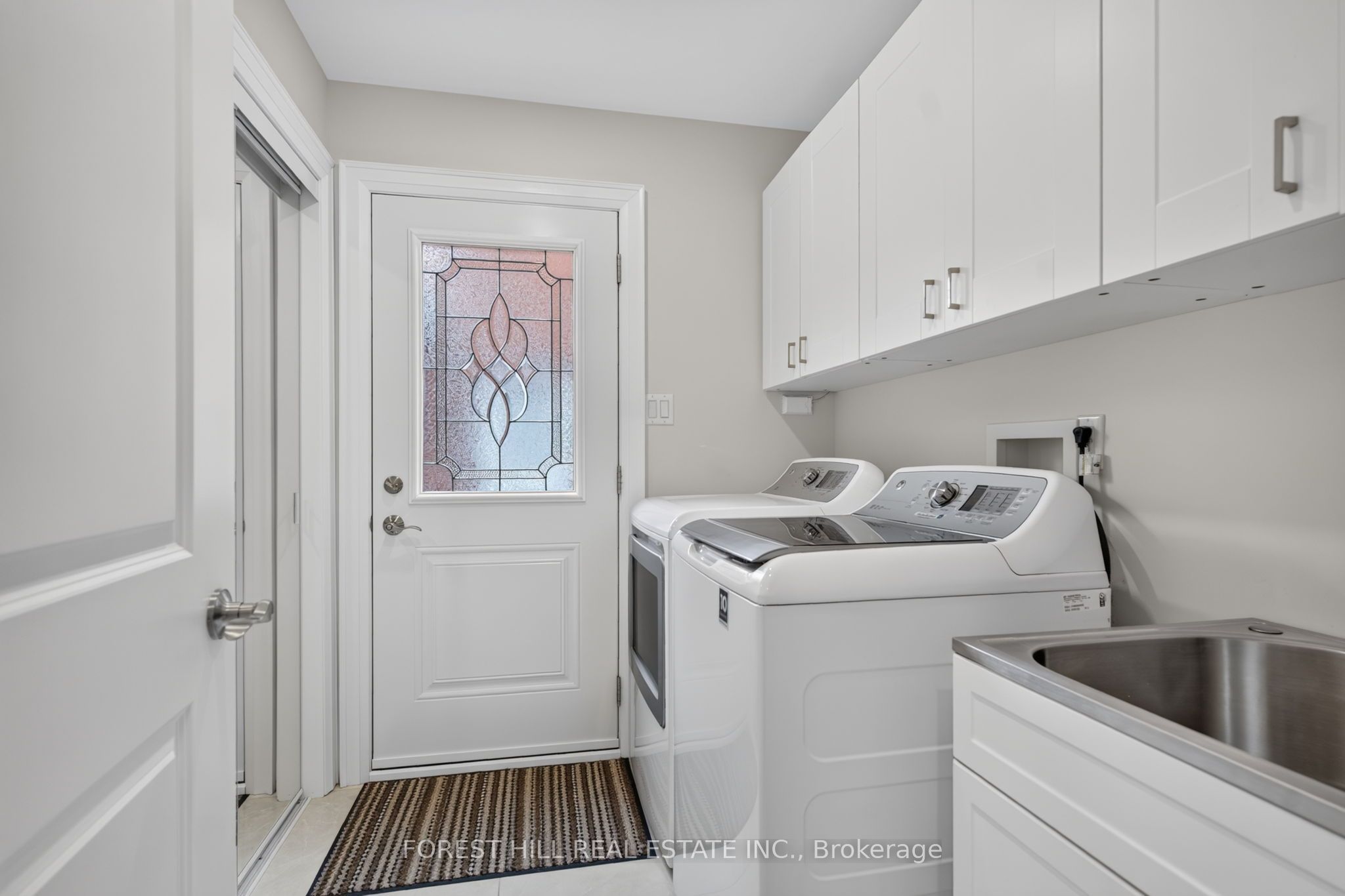 26 Pretty Place Property Photo 22