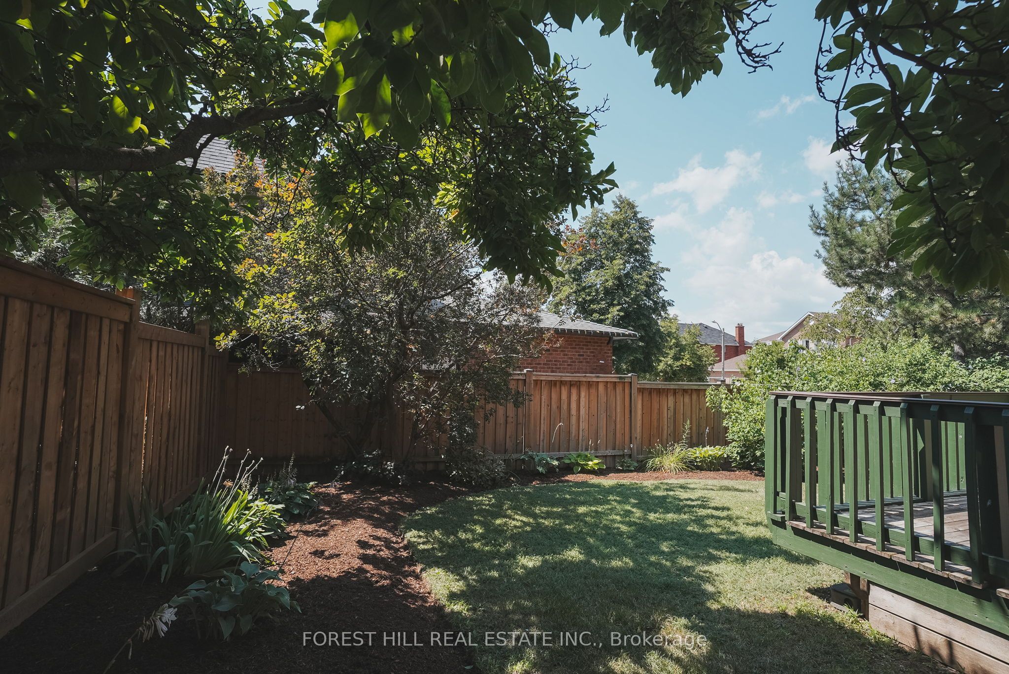 26 Pretty Place Property Photo 32