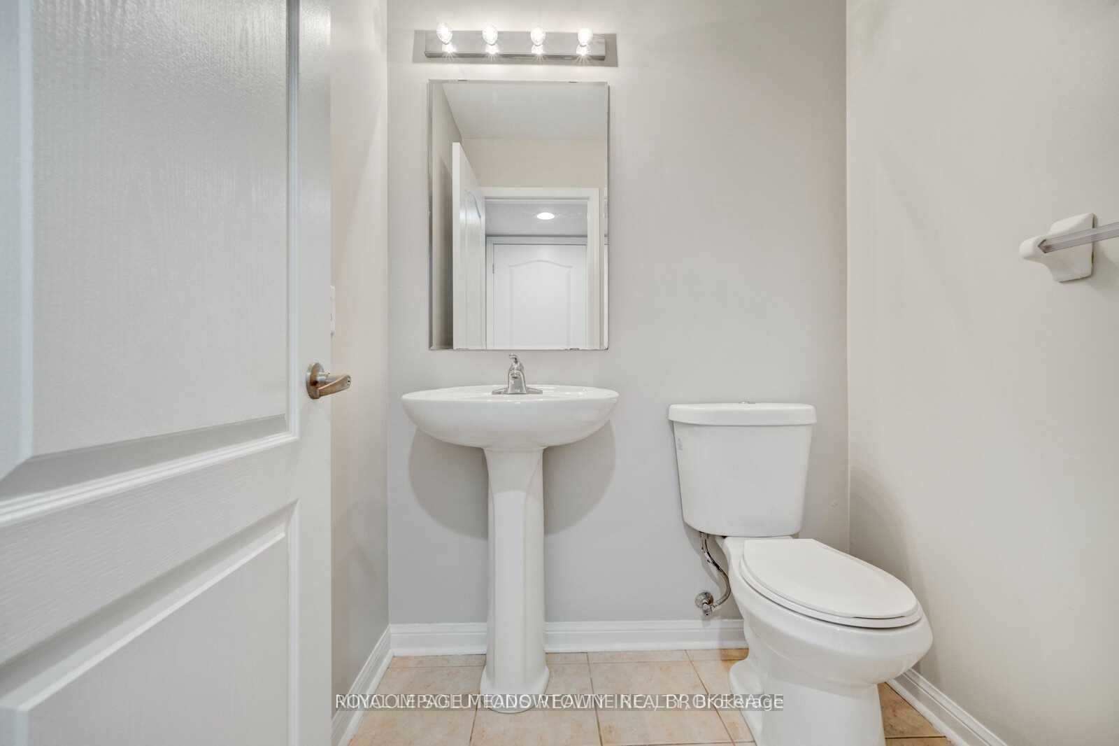 1050 Wickson Way Property Photo 16