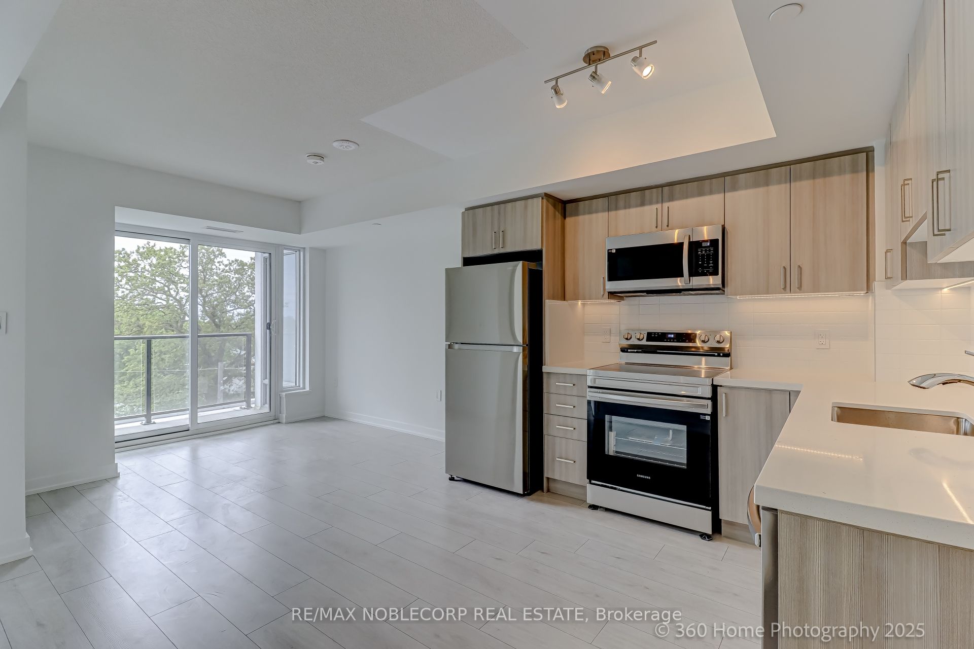 556 Marlee Avenue 508 Property Photo 1