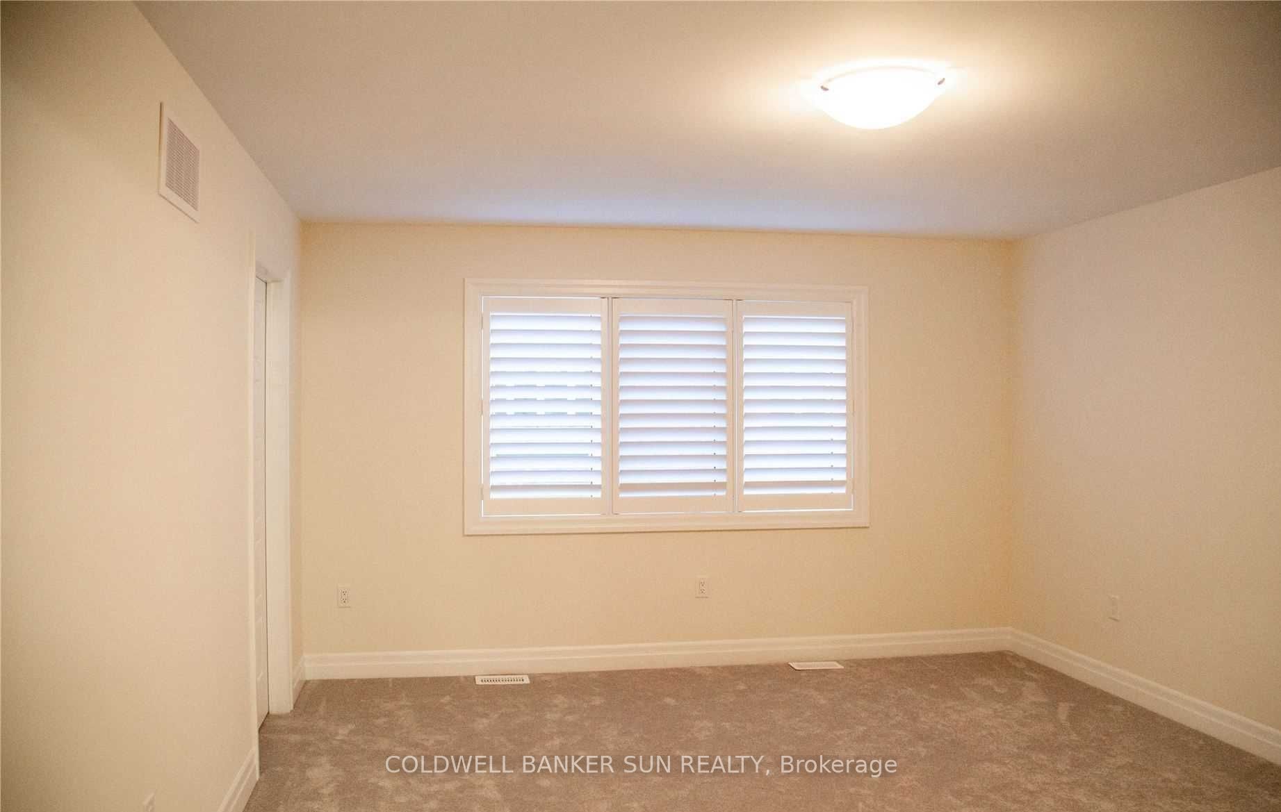 13 Divers Road Property Photo 16