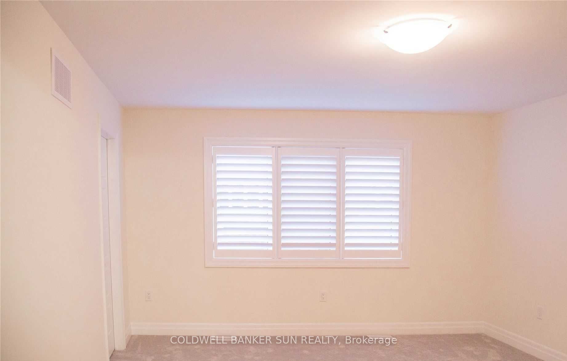 13 Divers Road Property Photo 17