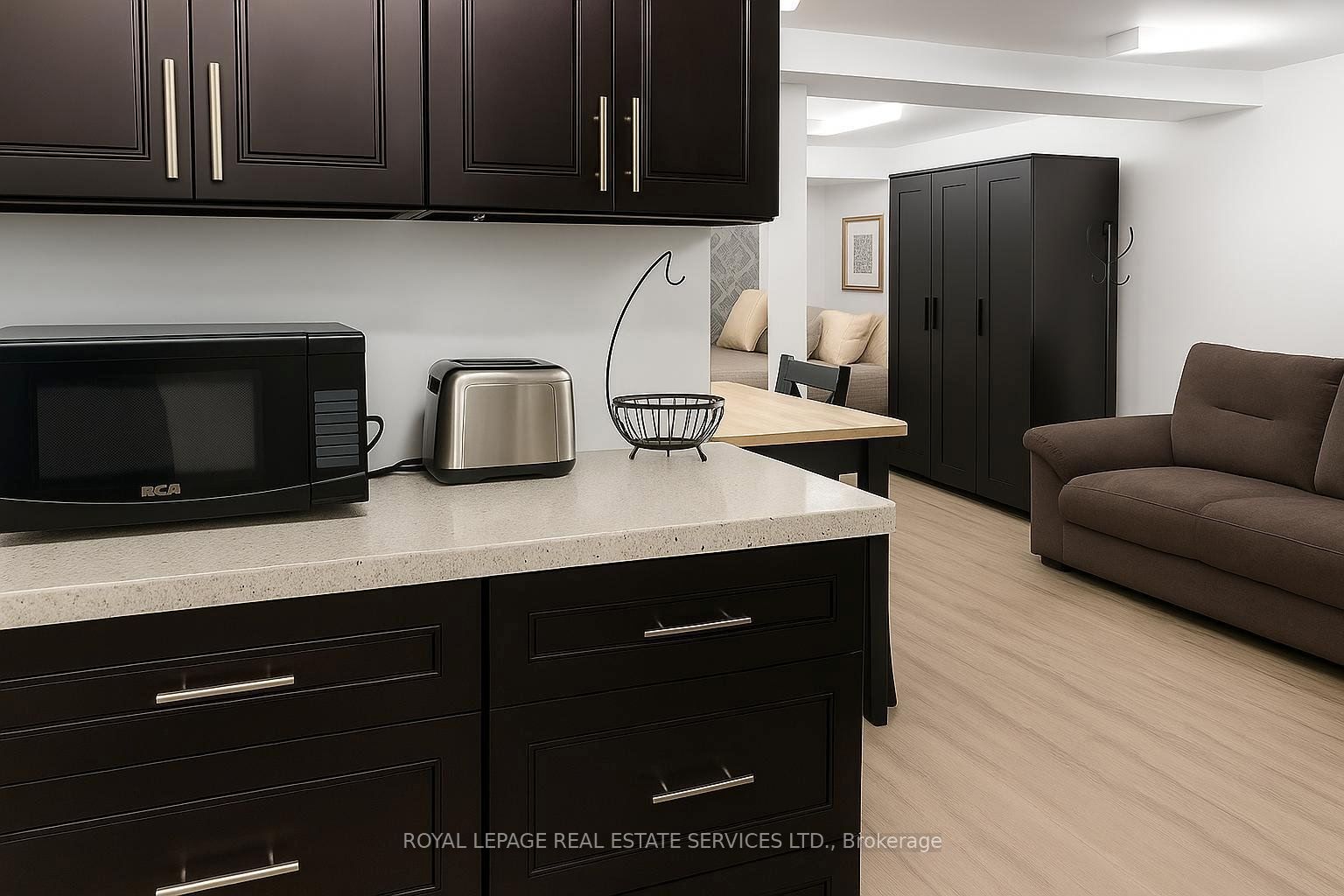33 South Station Street Property Photo 12