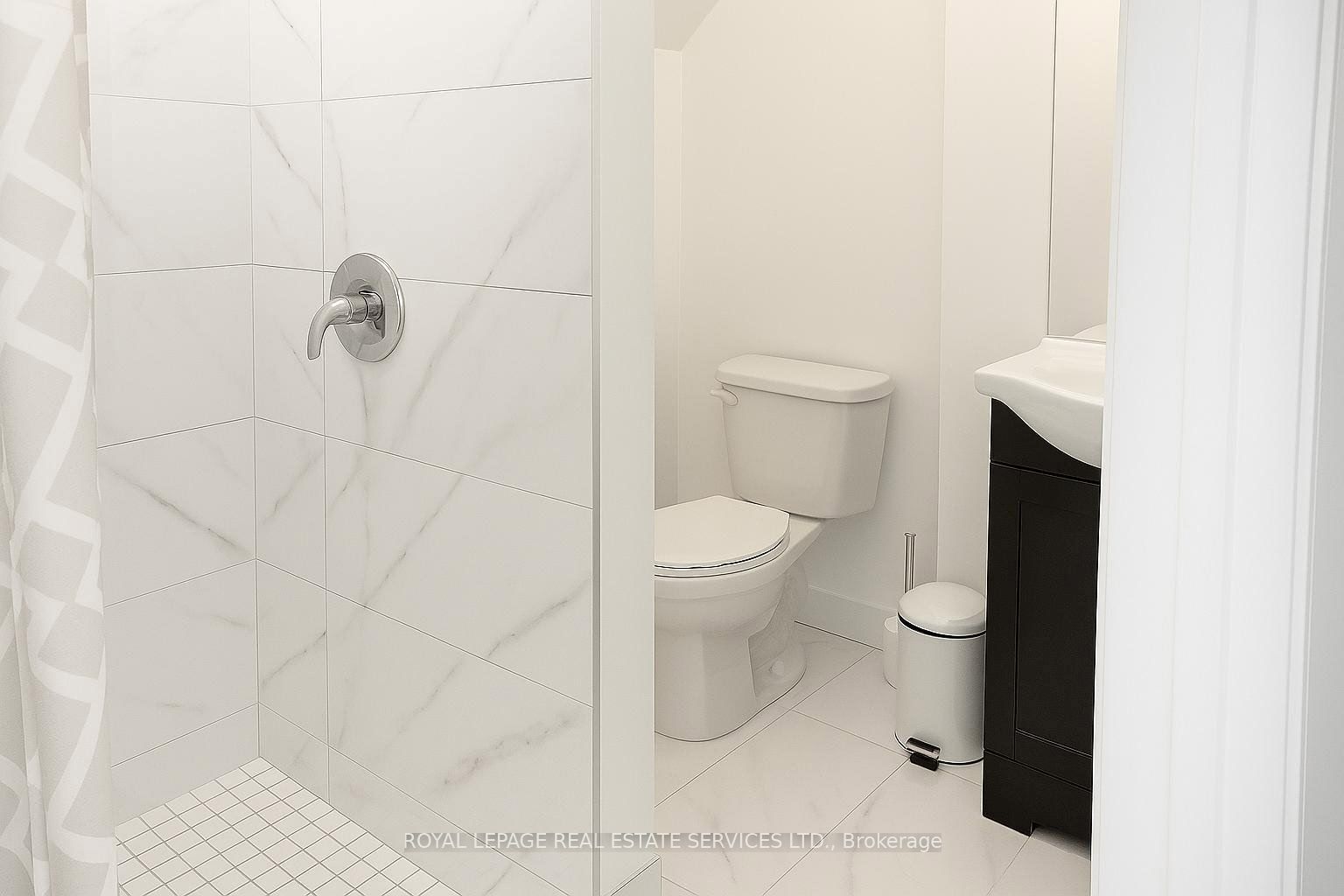 33 South Station Street Property Photo 10