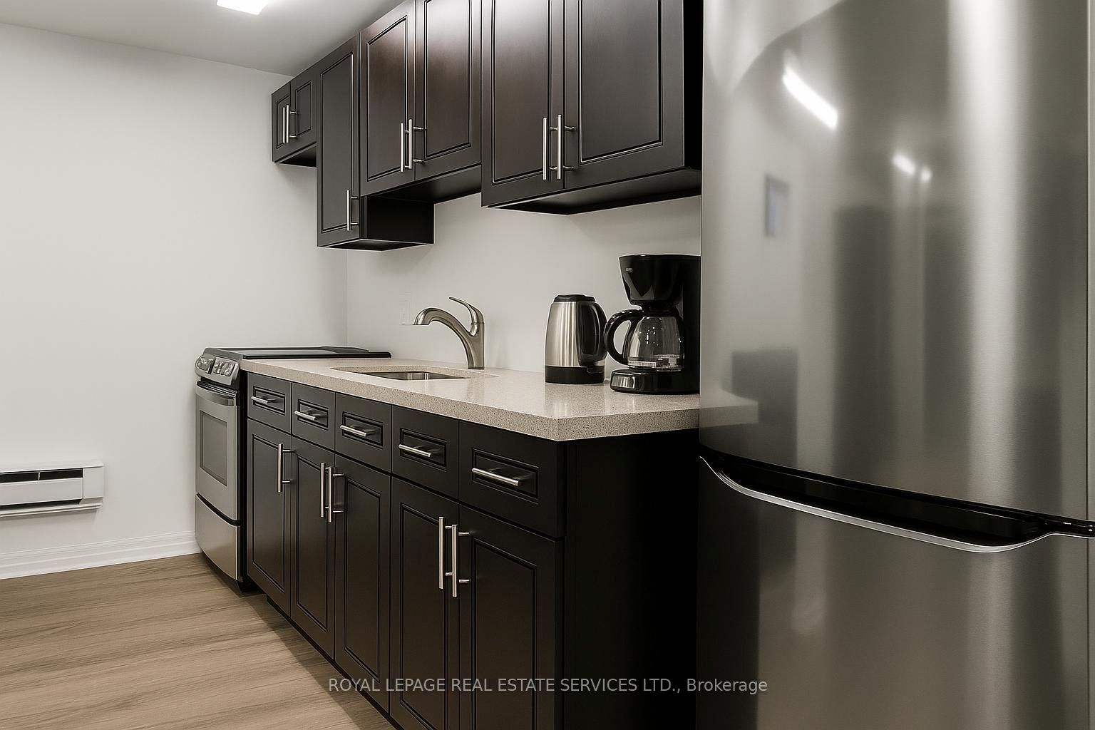 33 South Station Street Property Photo 11