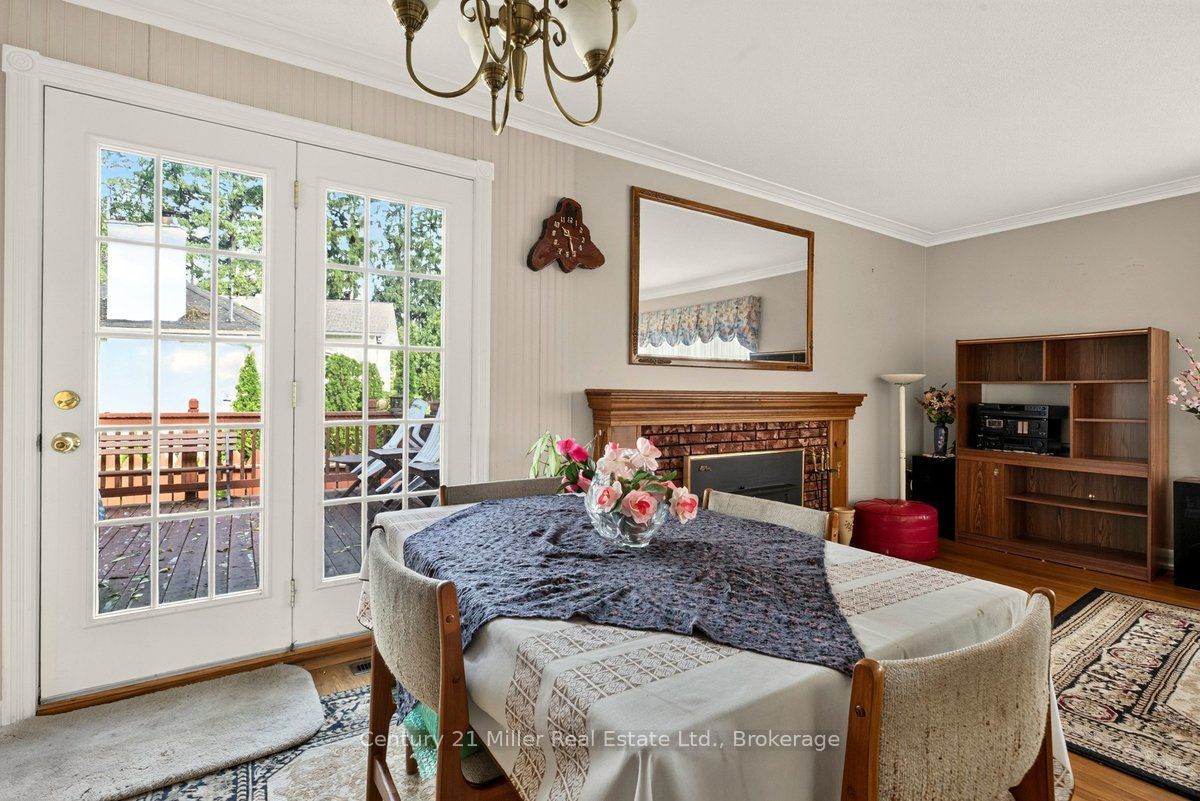 2013 Deramore Drive Property Photo 8
