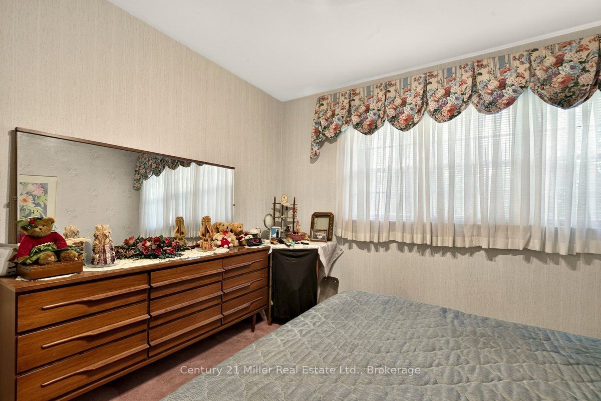 2013 Deramore Drive Property Photo 16