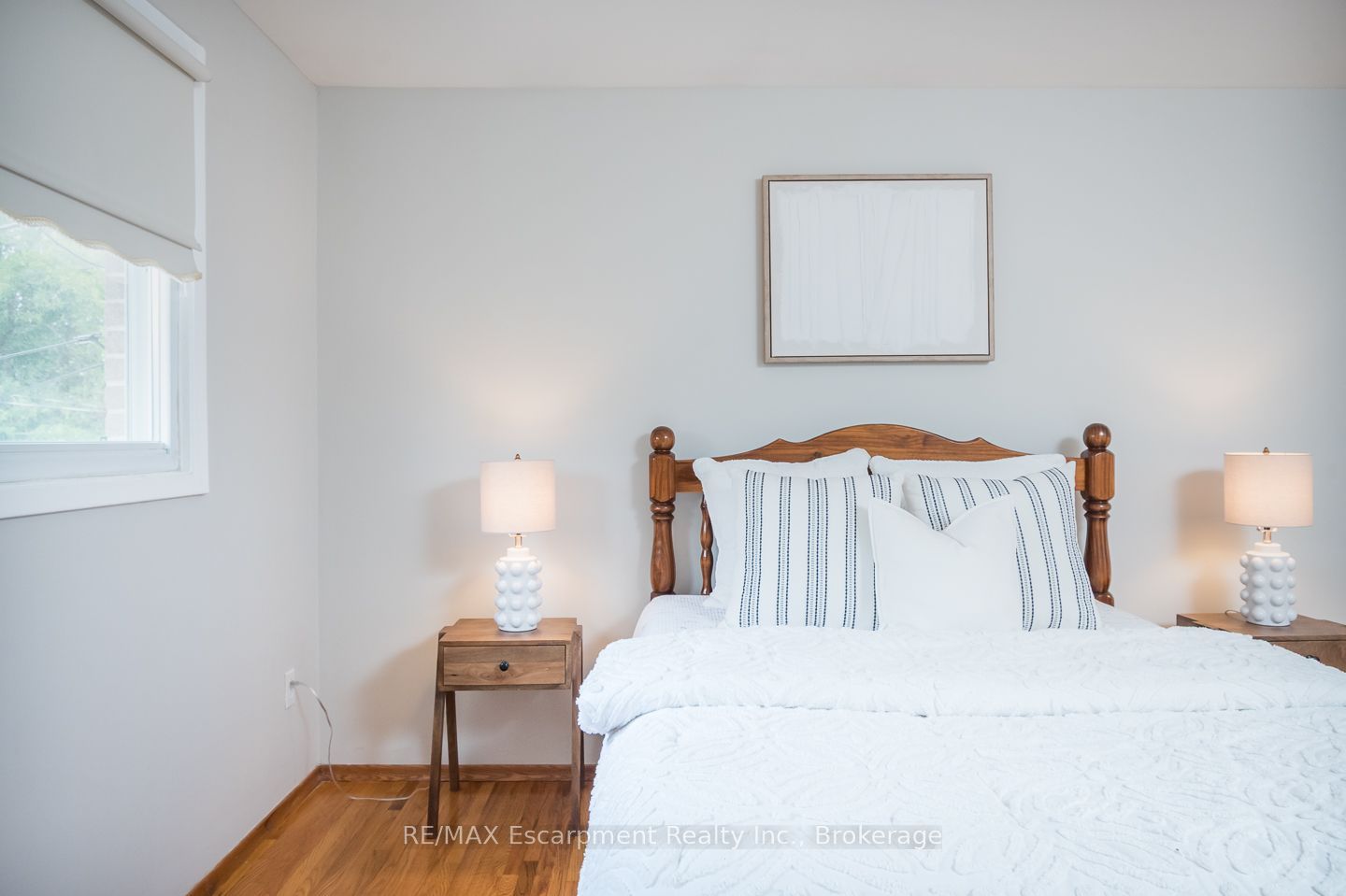 1237 Redbank Crescent Property Photo 12