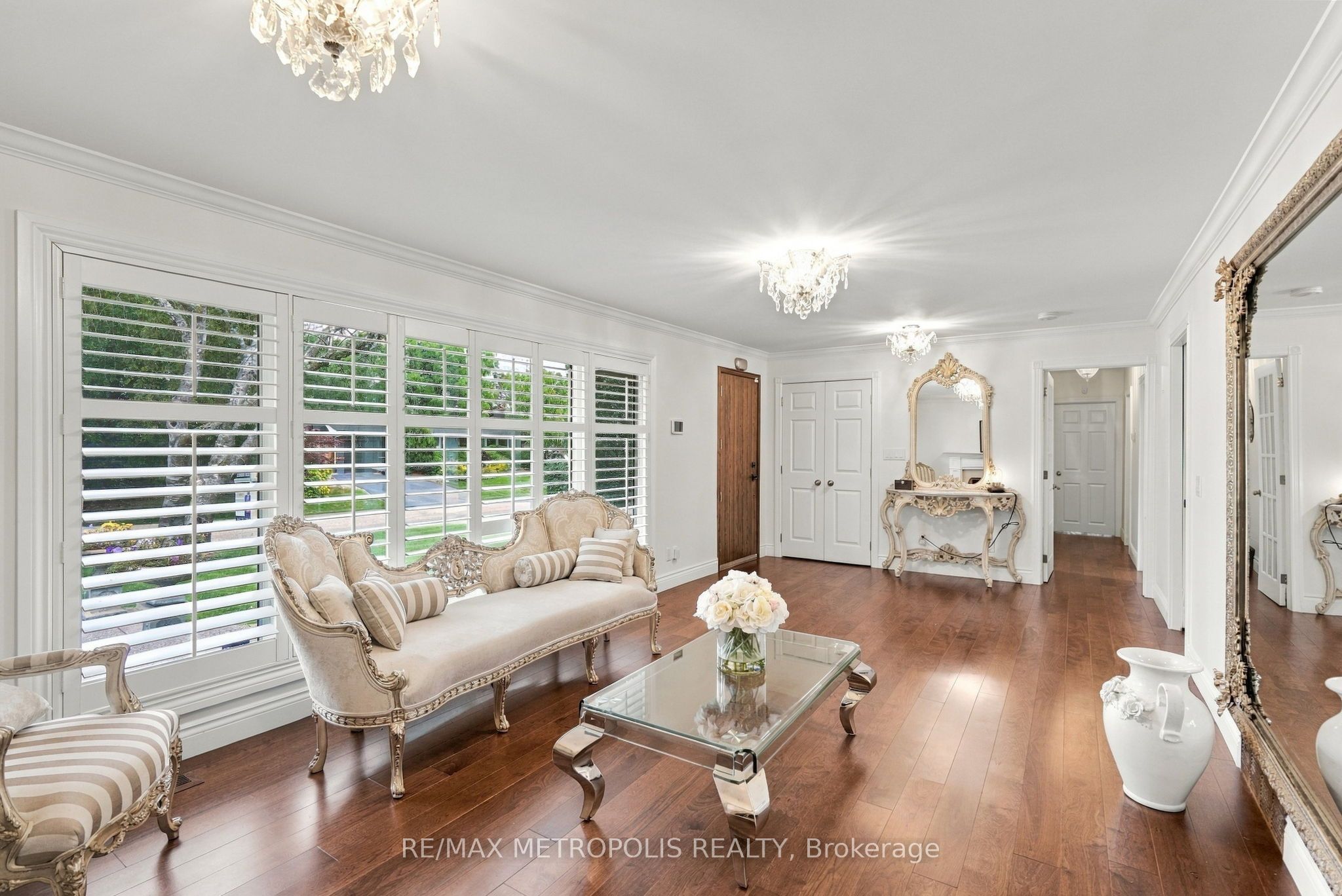 1228 Elgin Crescent Property Photo 15