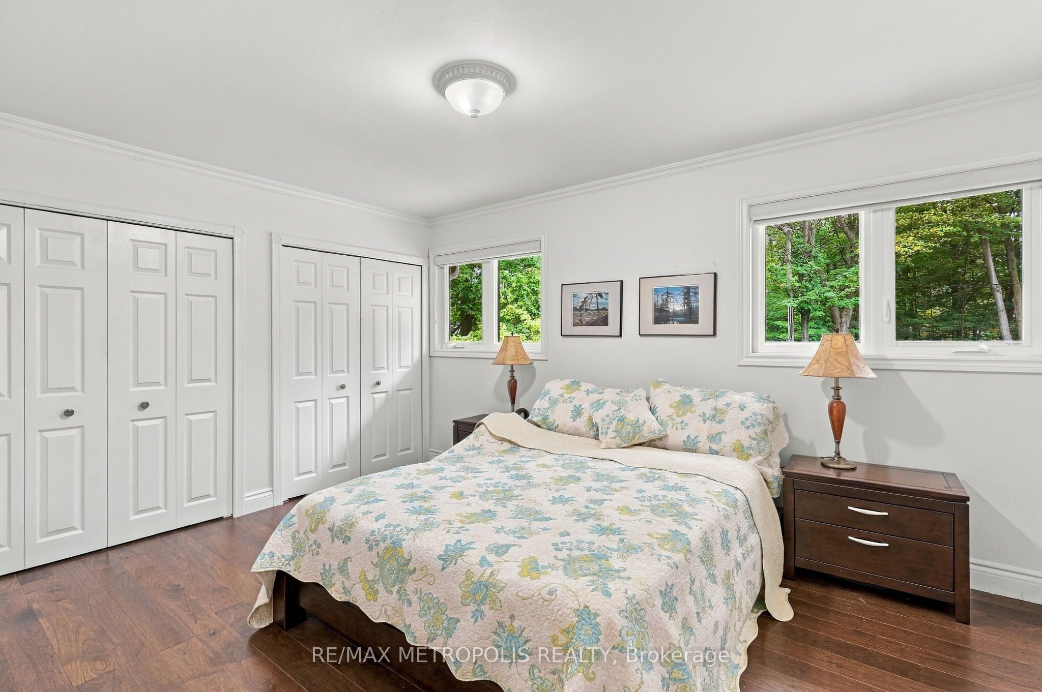 1228 Elgin Crescent Property Photo 24