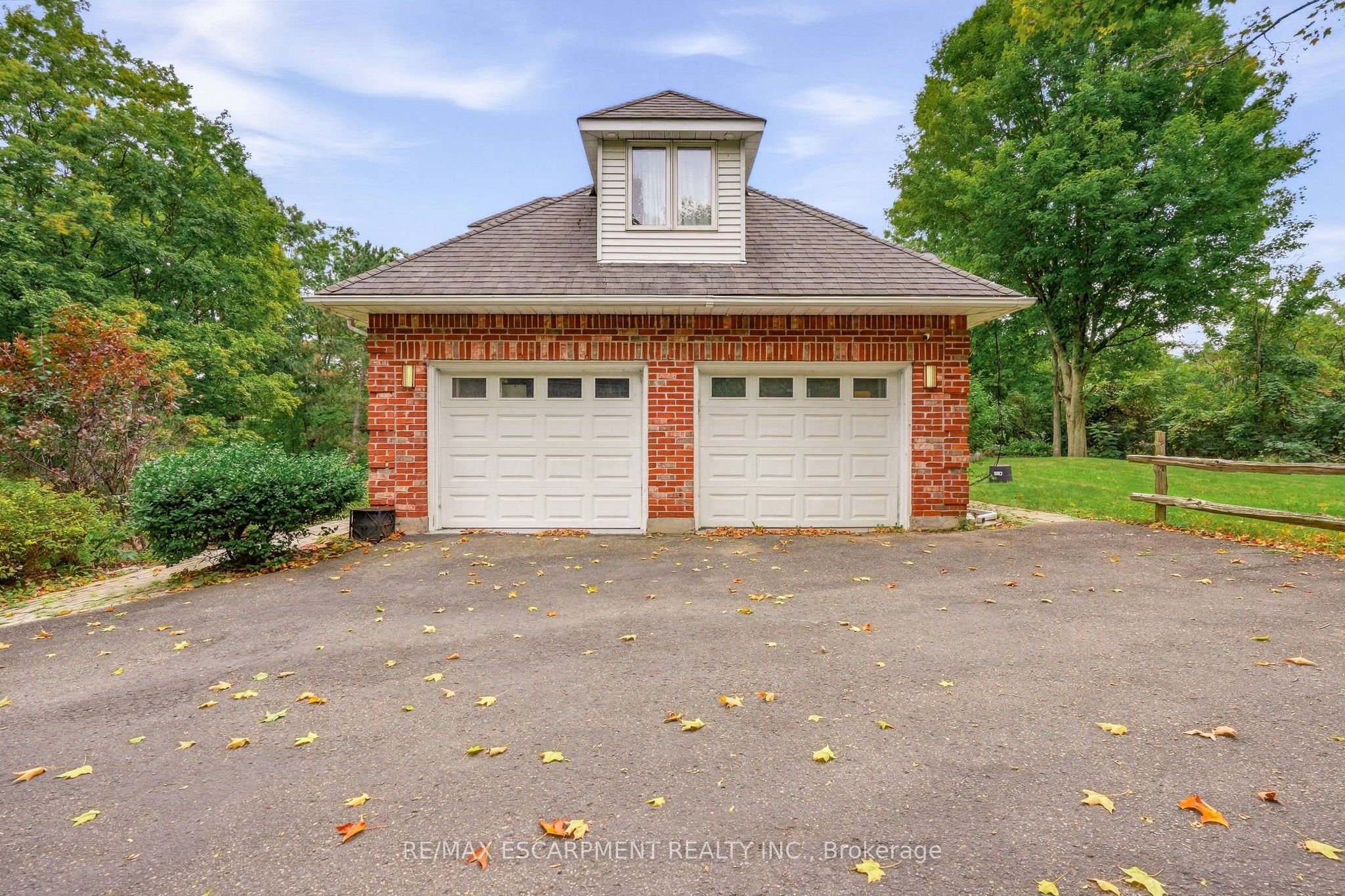 8010 Guelph Line Property Photo 3