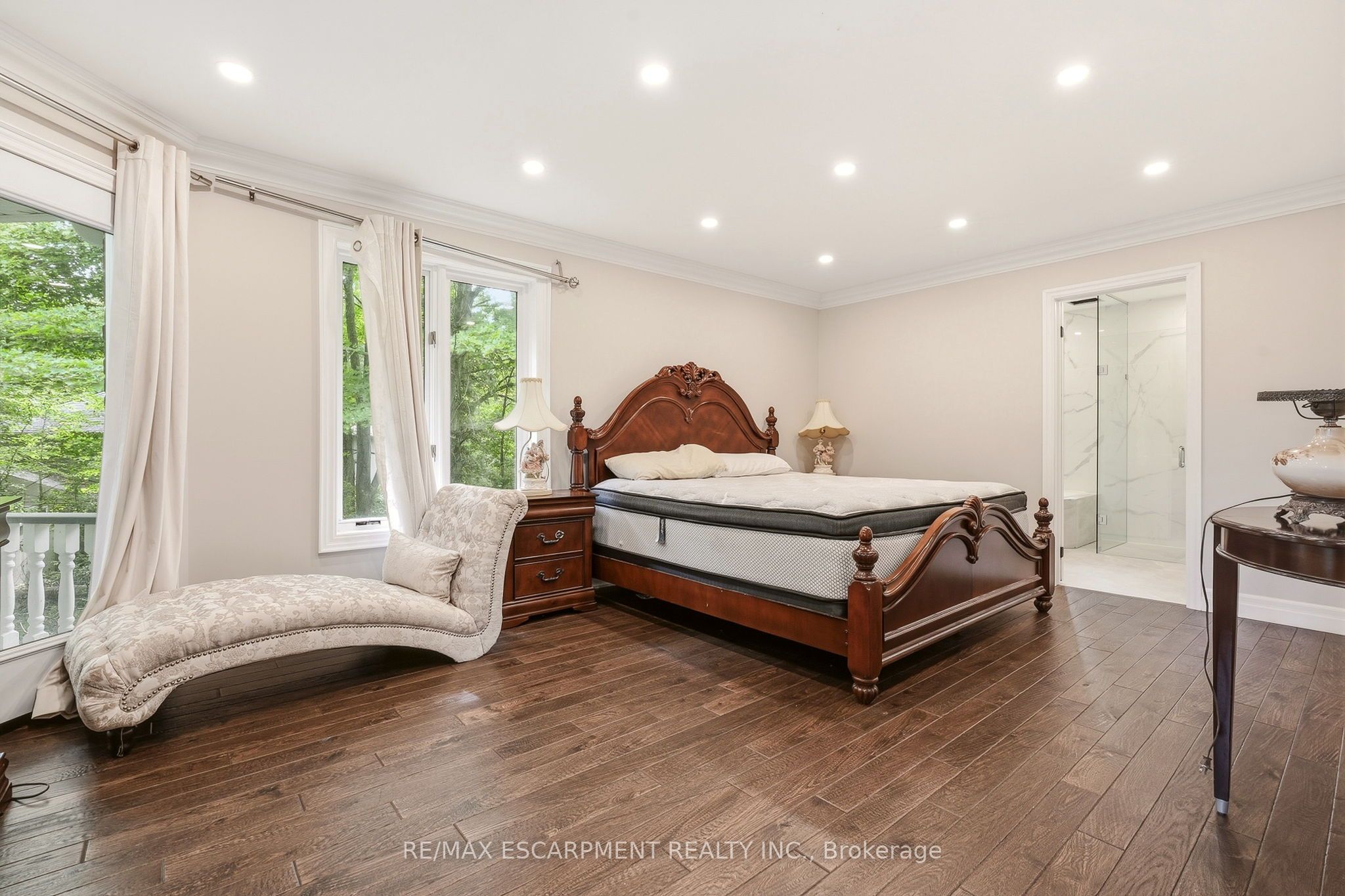 8010 Guelph Line Property Photo 20