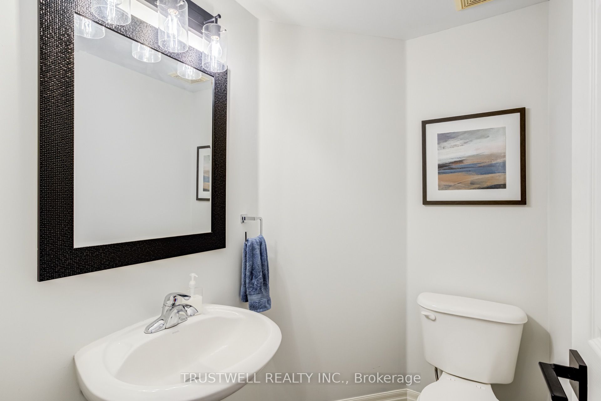 687 Irving Terrace Property Photo 18