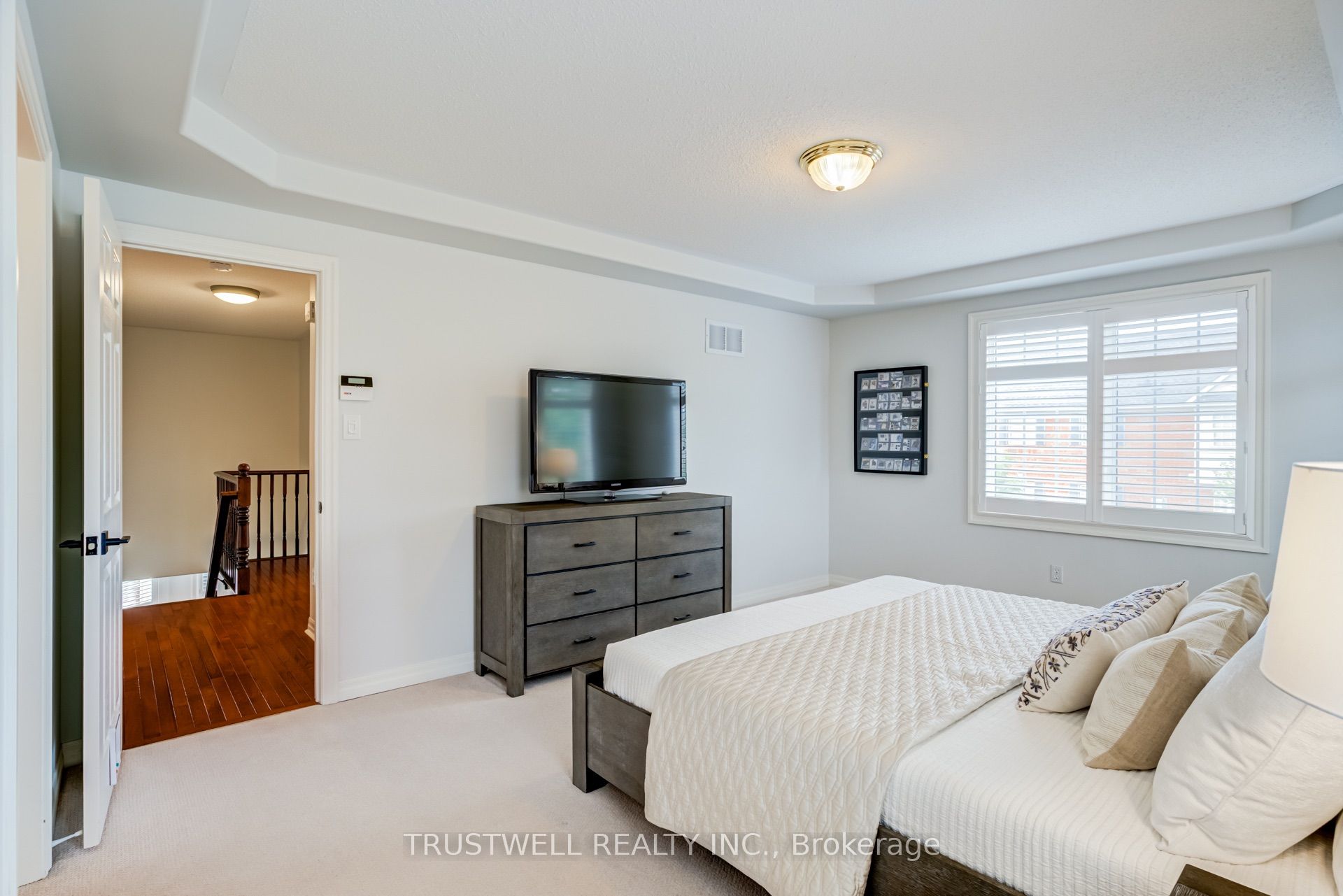 687 Irving Terrace Property Photo 21