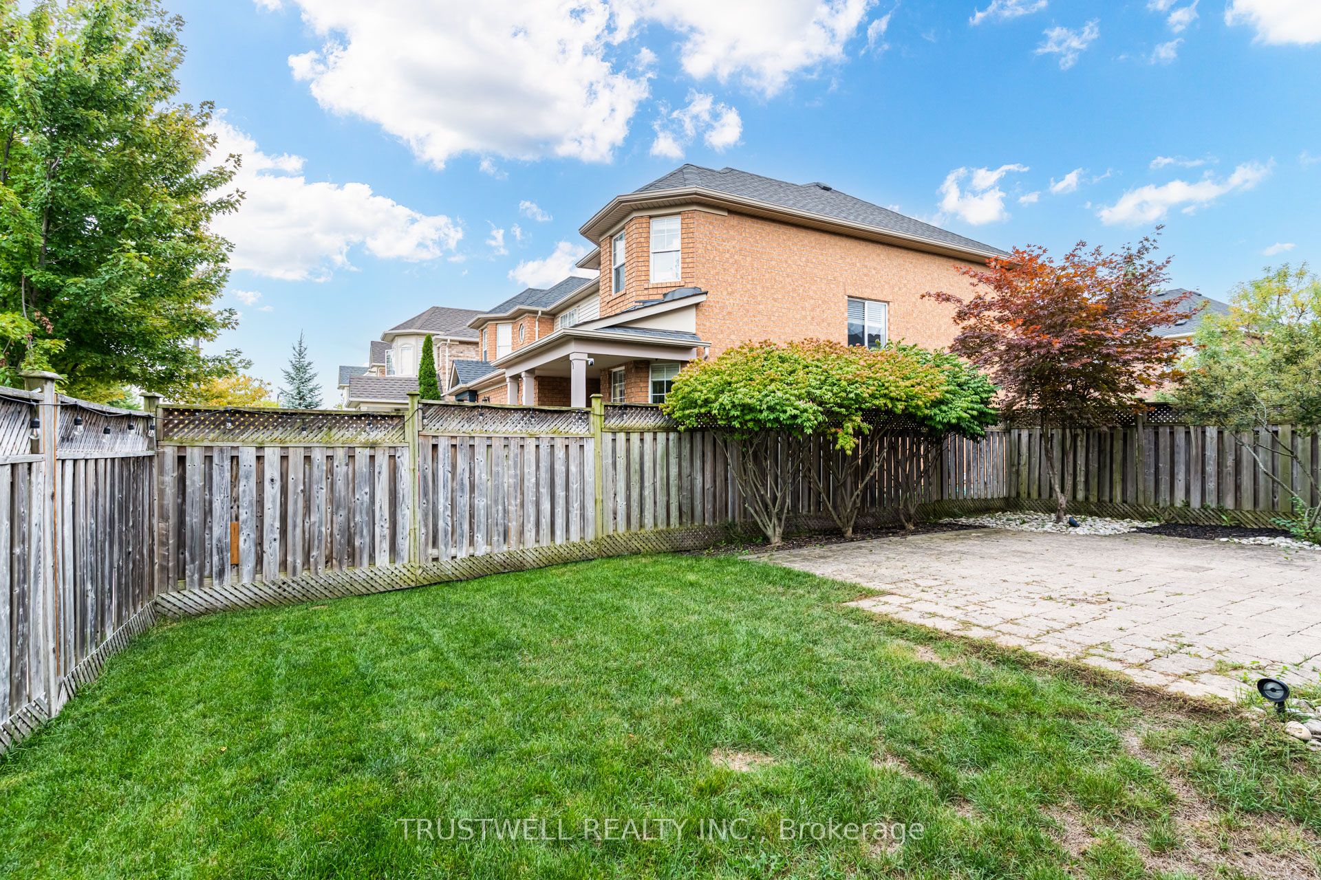 687 Irving Terrace Property Photo 40