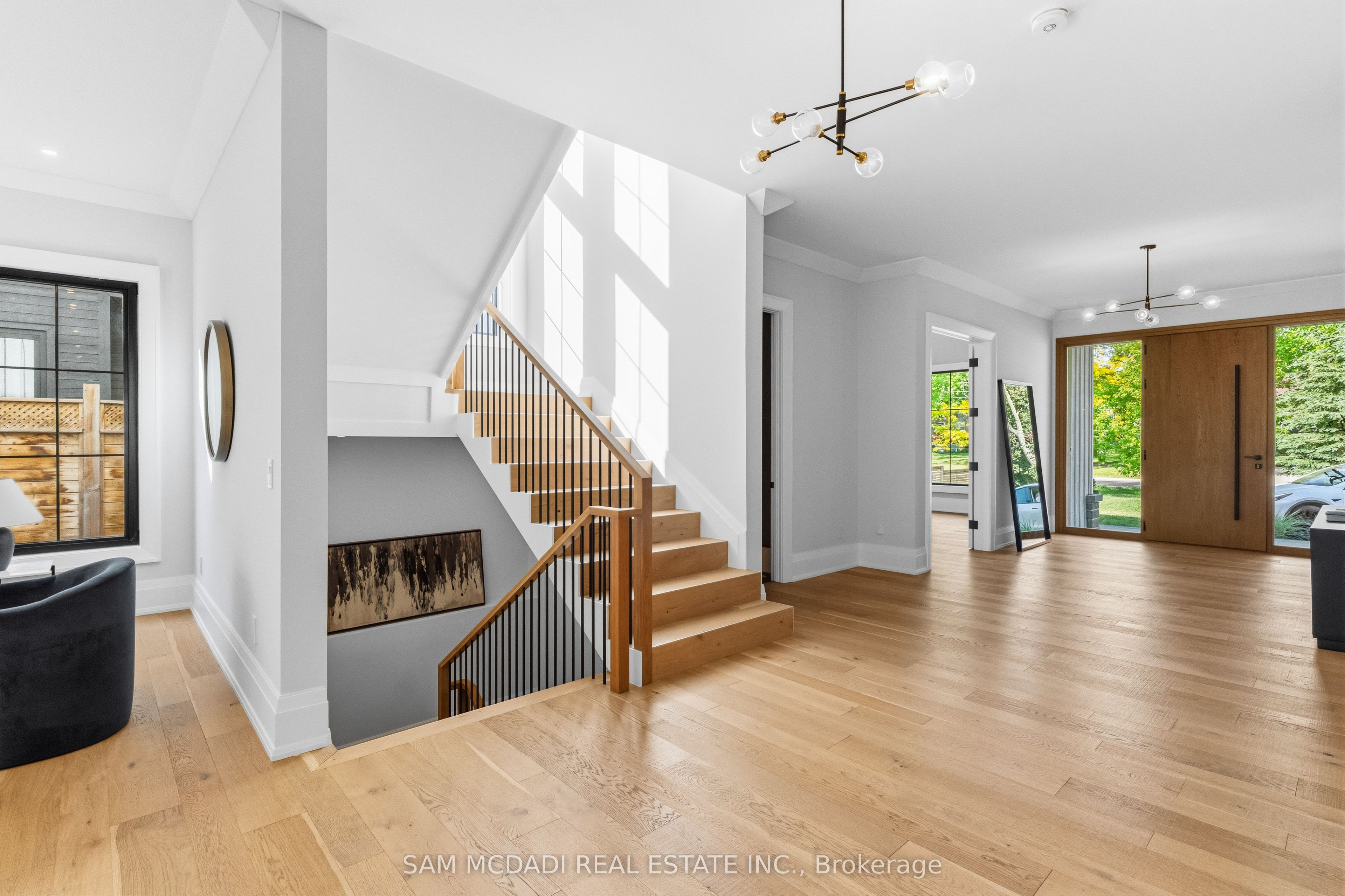 584 Fourth Line Property Photo 2
