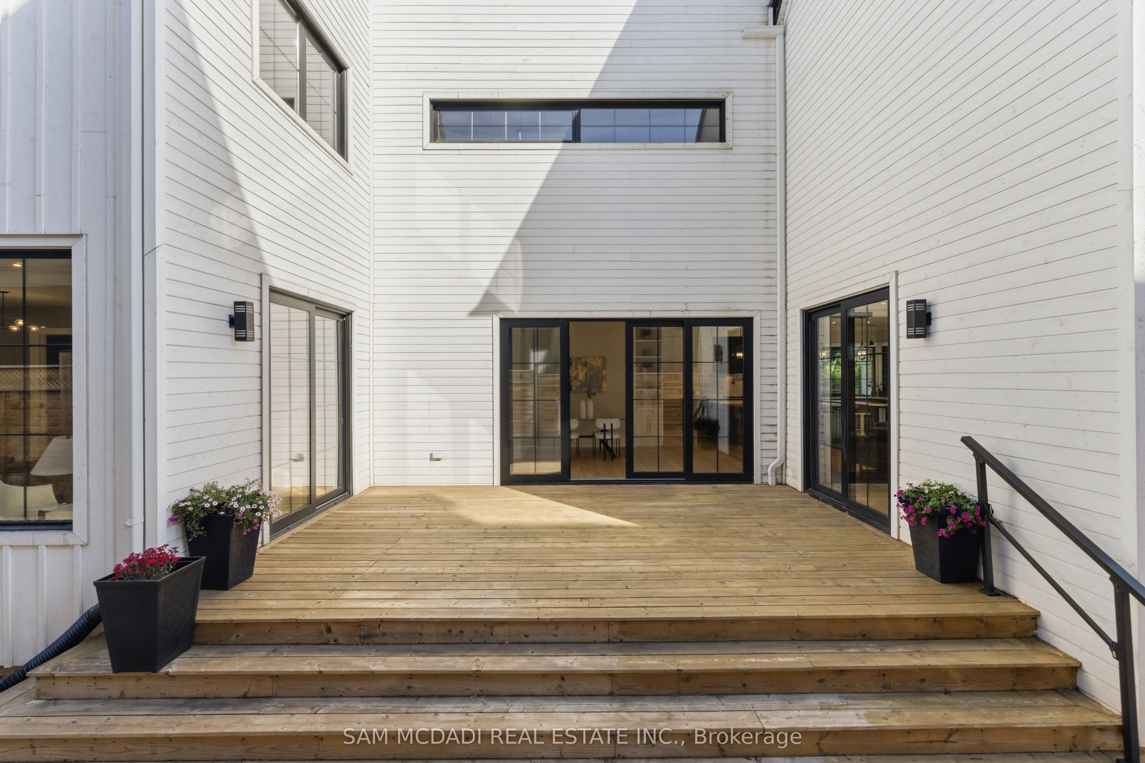 584 Fourth Line Property Photo 15