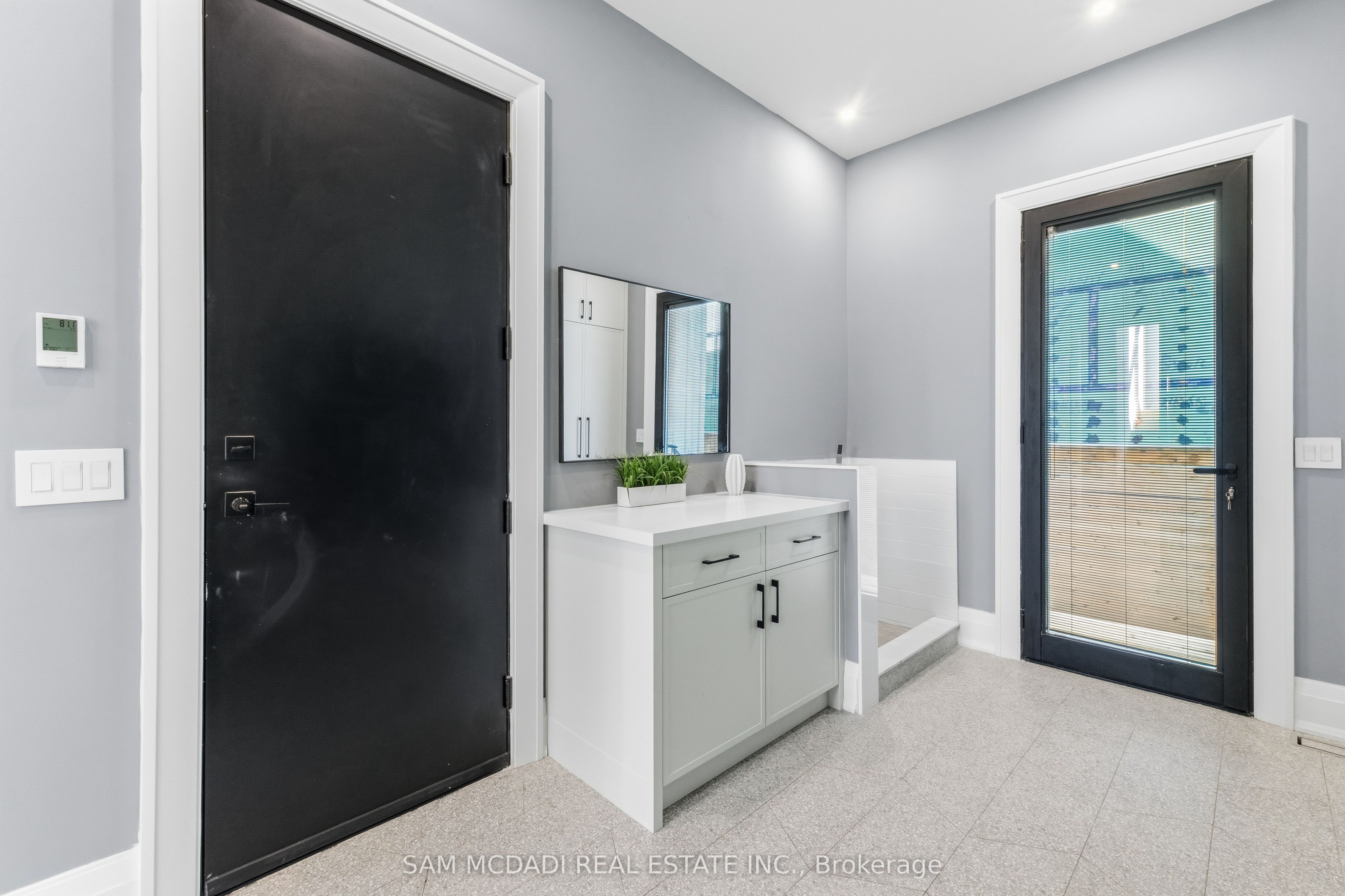 584 Fourth Line Property Photo 16
